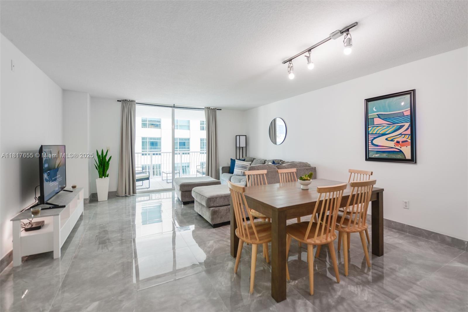 1200 Brickell Bay Dr #2112, Miami, Florida image 20