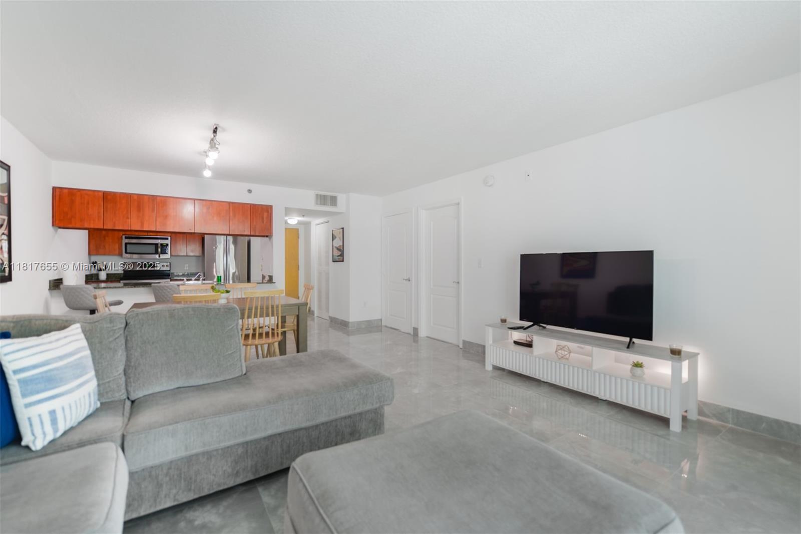 Property photo # 7