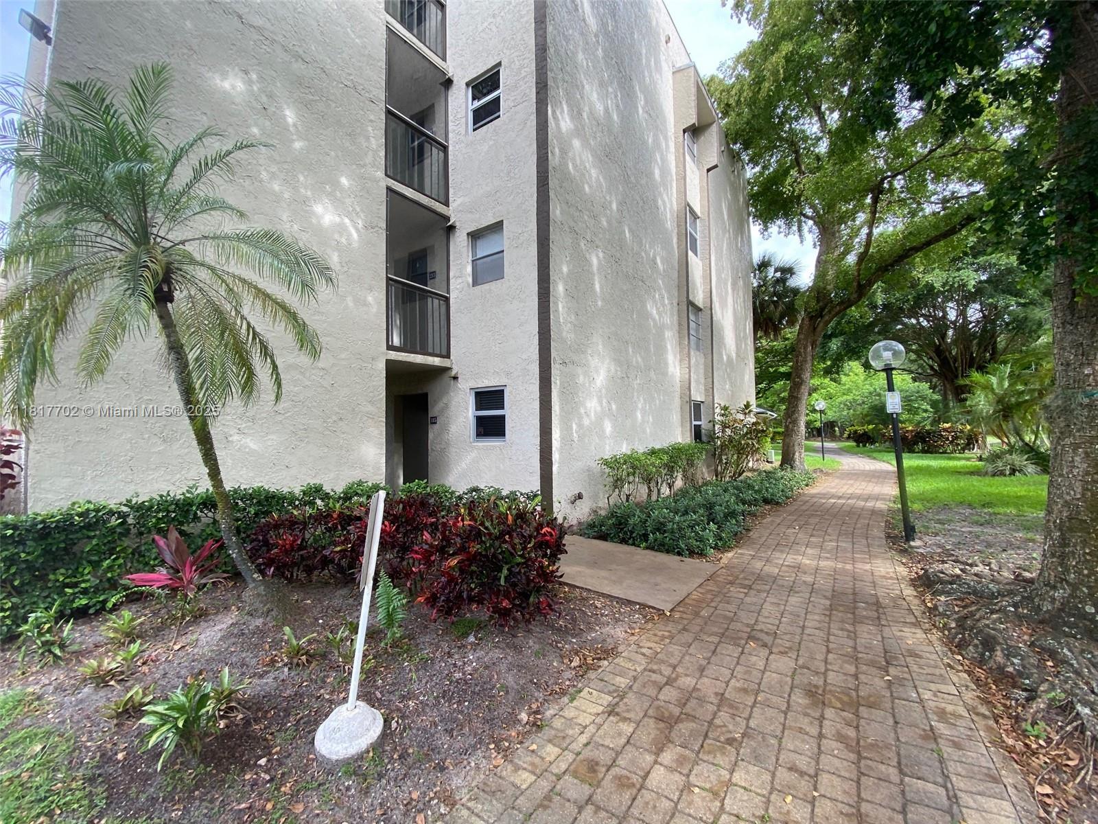 6200 NW 44th St #115, Lauderhill, Florida image 36