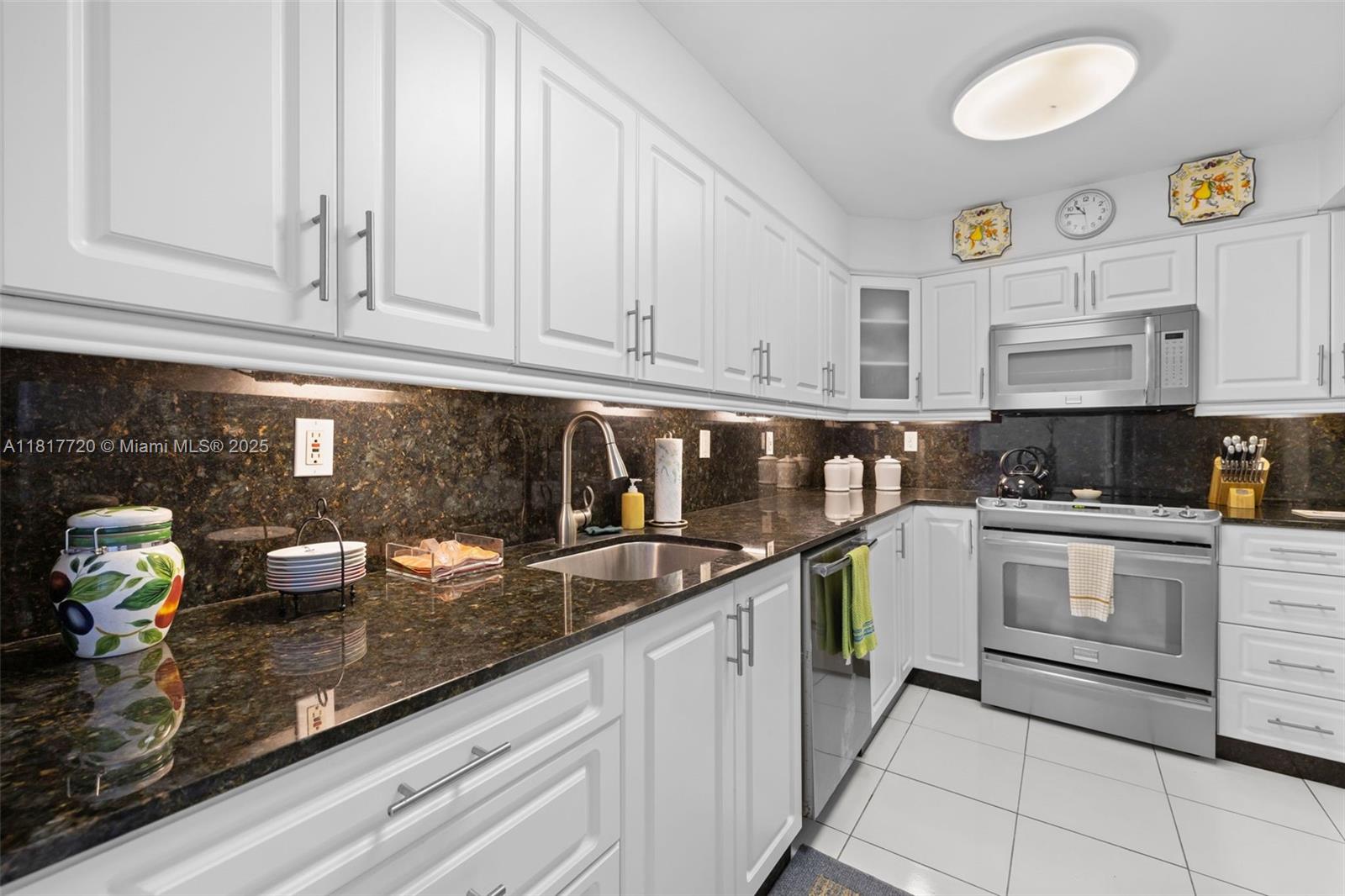 Property photo # 9