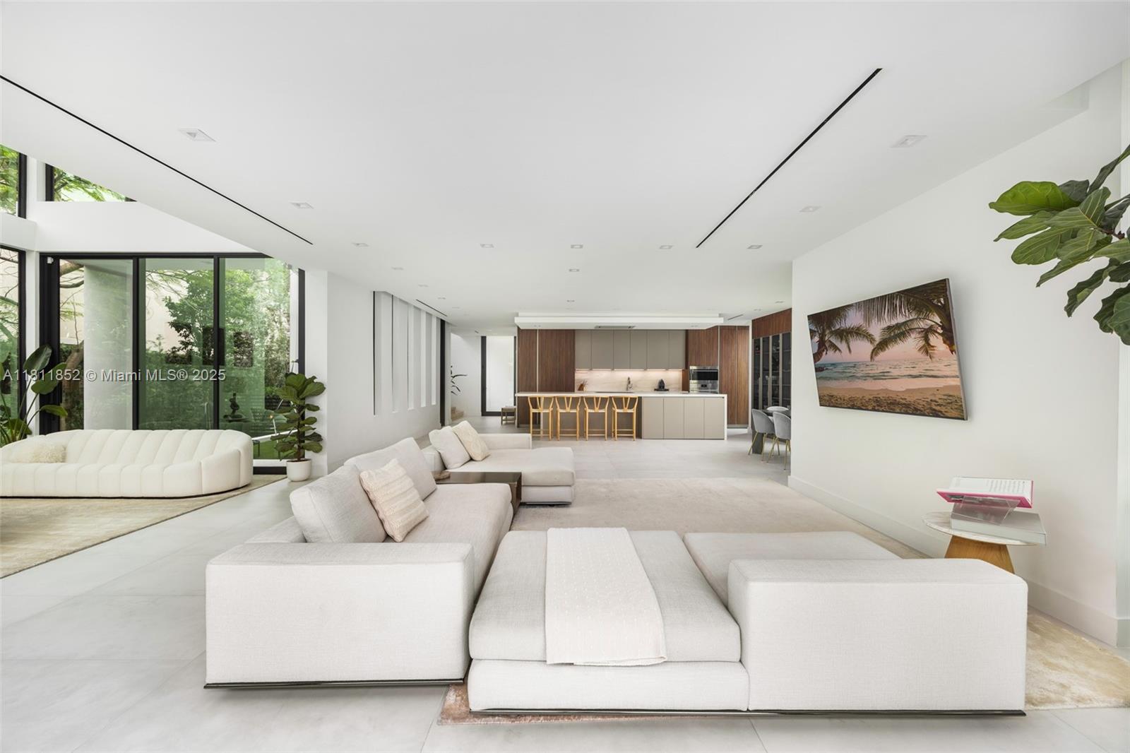 5630 Pine Tree Dr, Miami Beach, Florida image 17