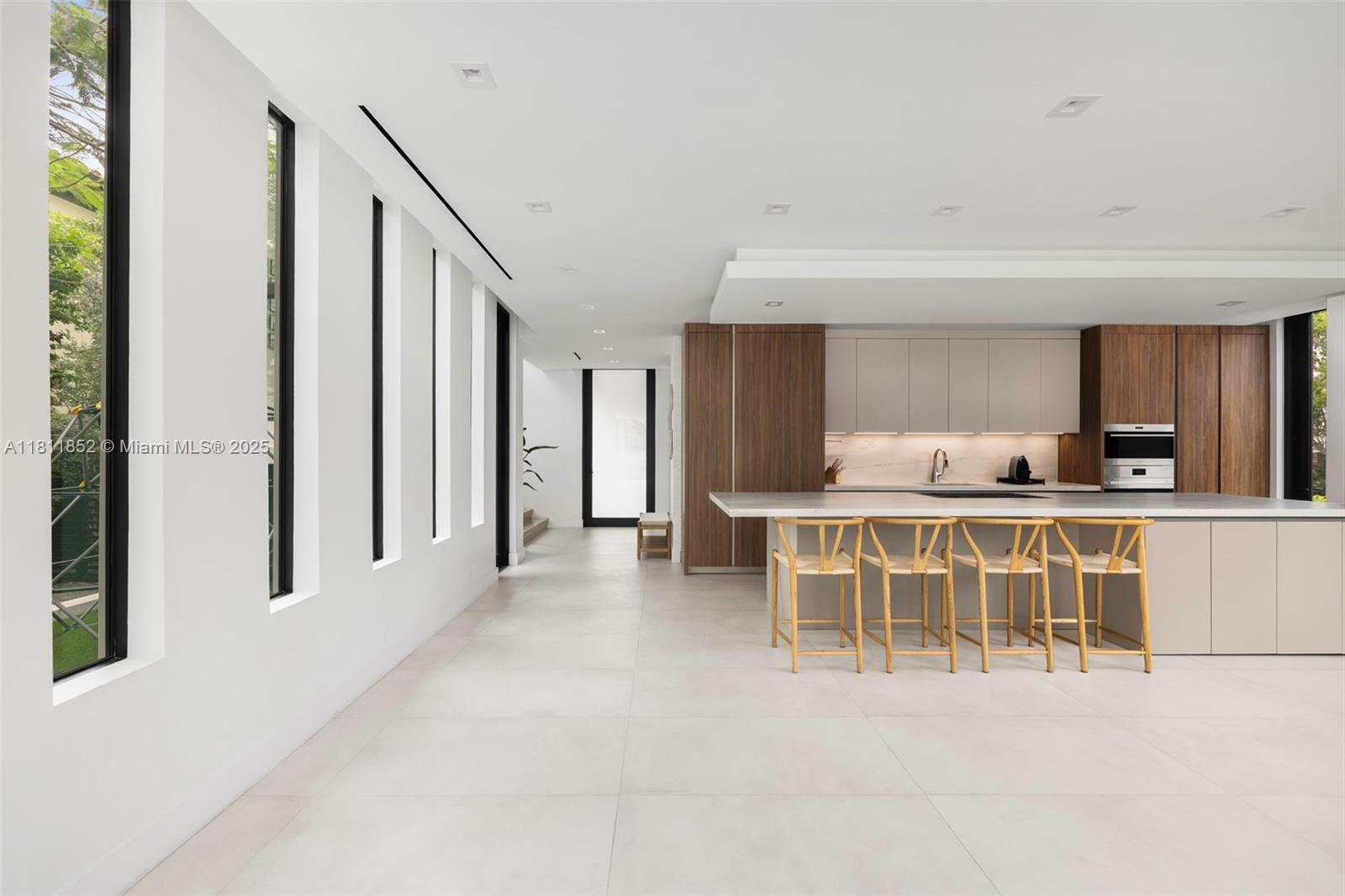 5630 Pine Tree Dr, Miami Beach, Florida image 18