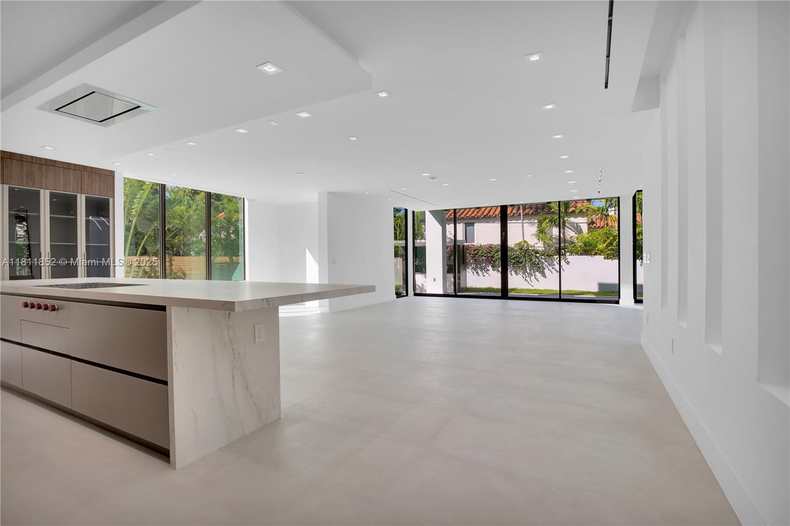 5630 Pine Tree Dr, Miami Beach, Florida image 49