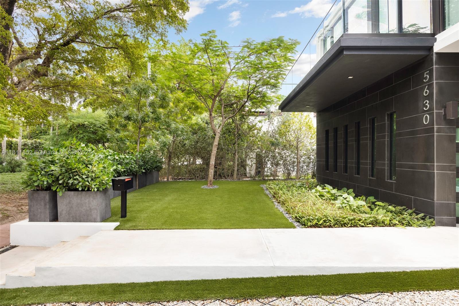 5630 Pine Tree Dr, Miami Beach, Florida image 5