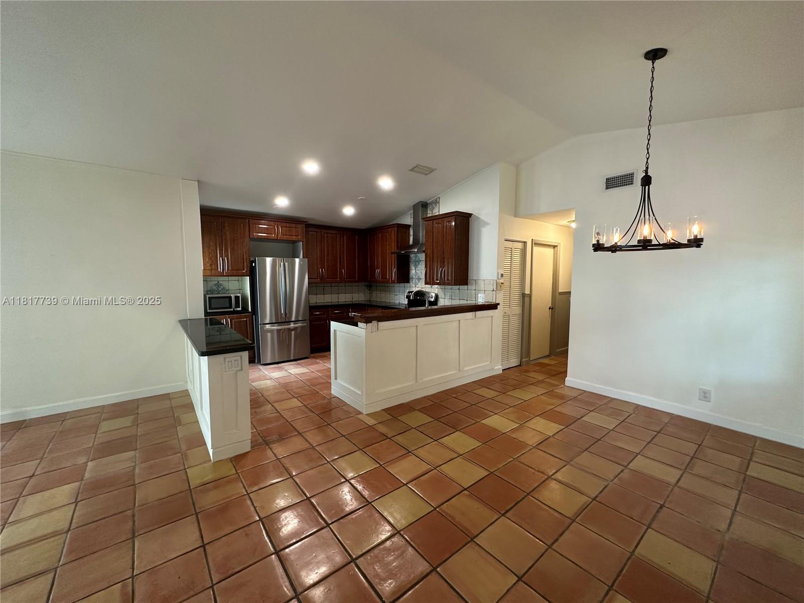 17253 NW 6th Ct, Pembroke Pines, Florida image 1