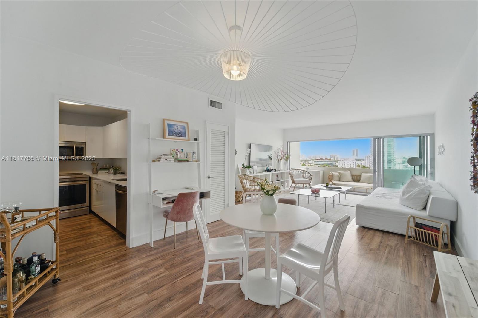 3 Island Ave #12J, Miami Beach, Florida image 1