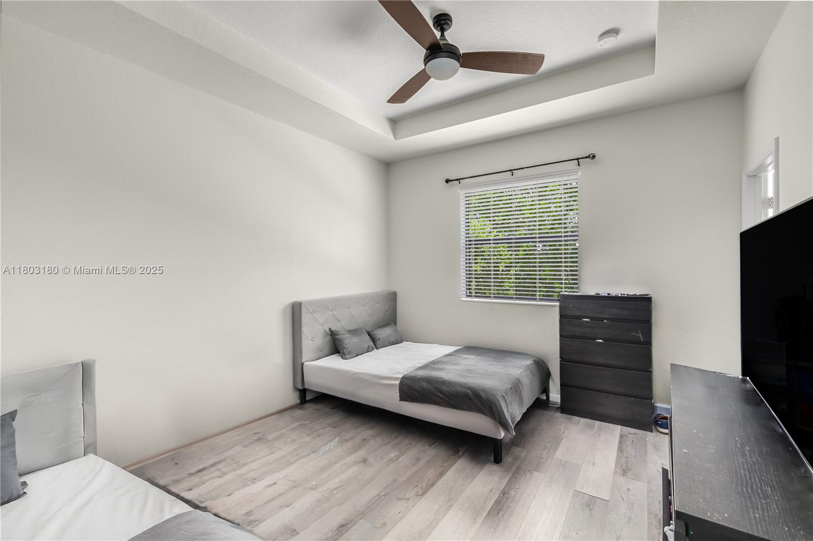 10625 W 32nd Ln, Hialeah, Florida image 18