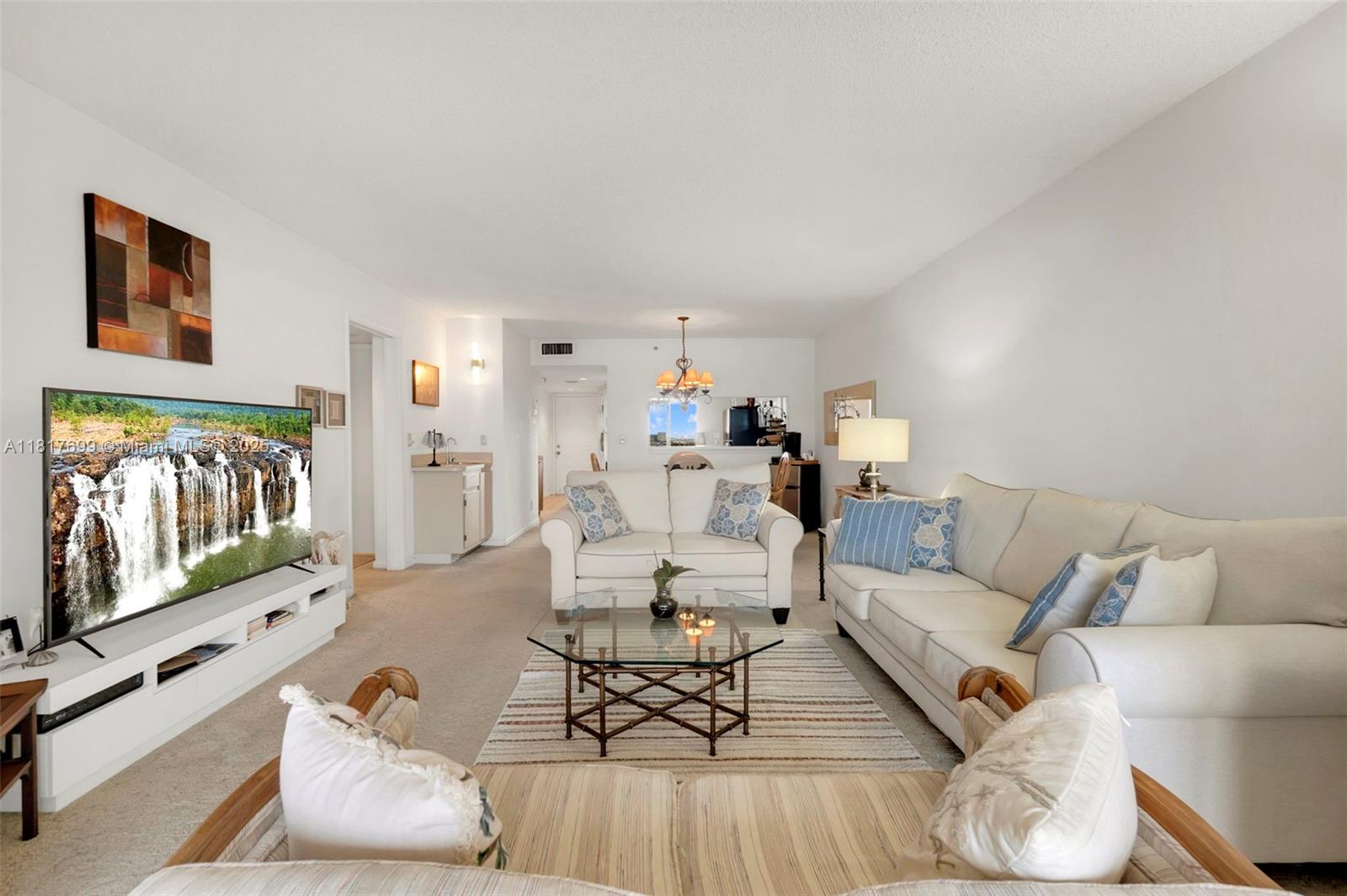 2206 S Cypress Bend Dr #904, Pompano Beach, Florida image 11