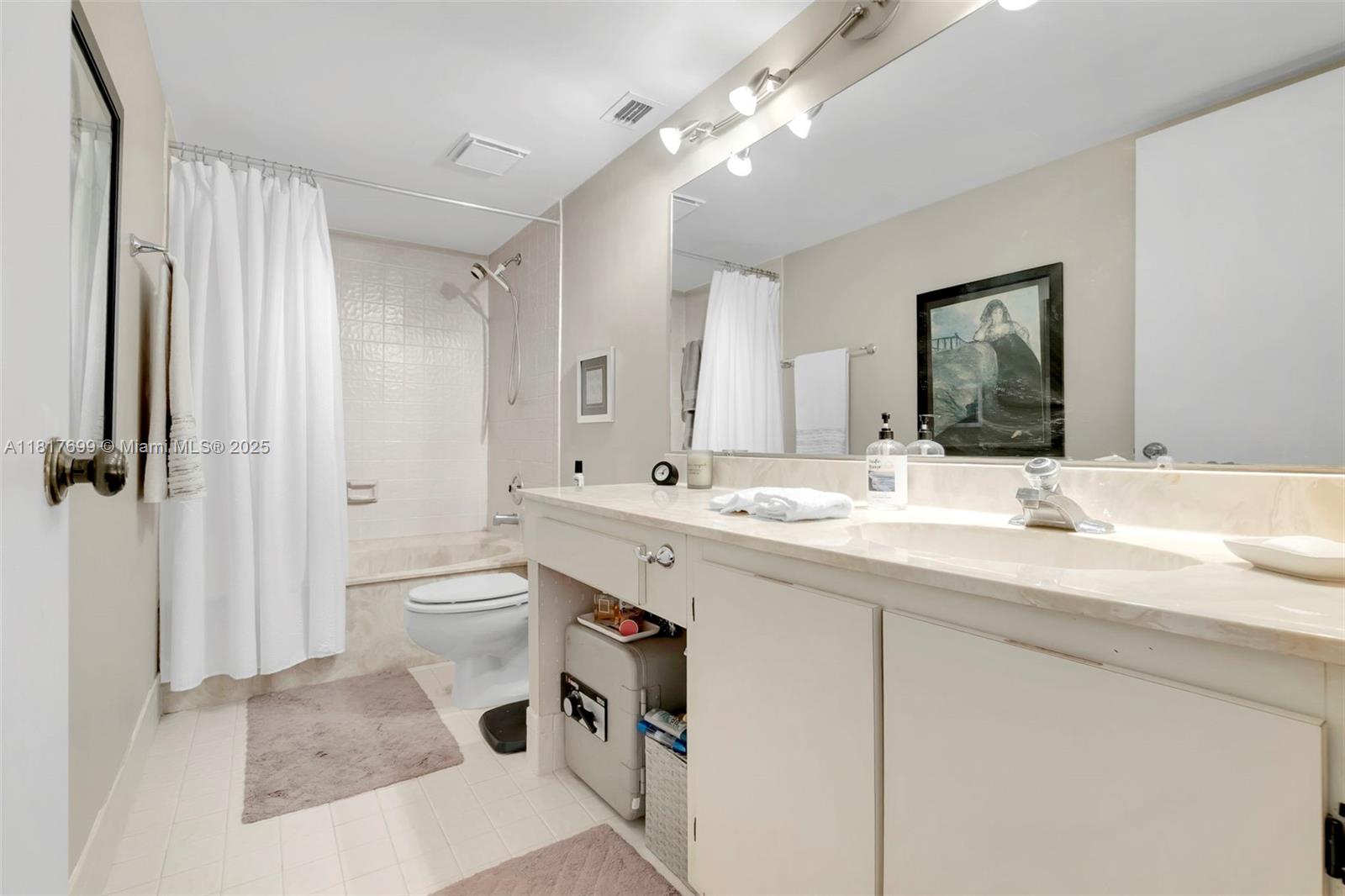 2206 S Cypress Bend Dr #904, Pompano Beach, Florida image 16