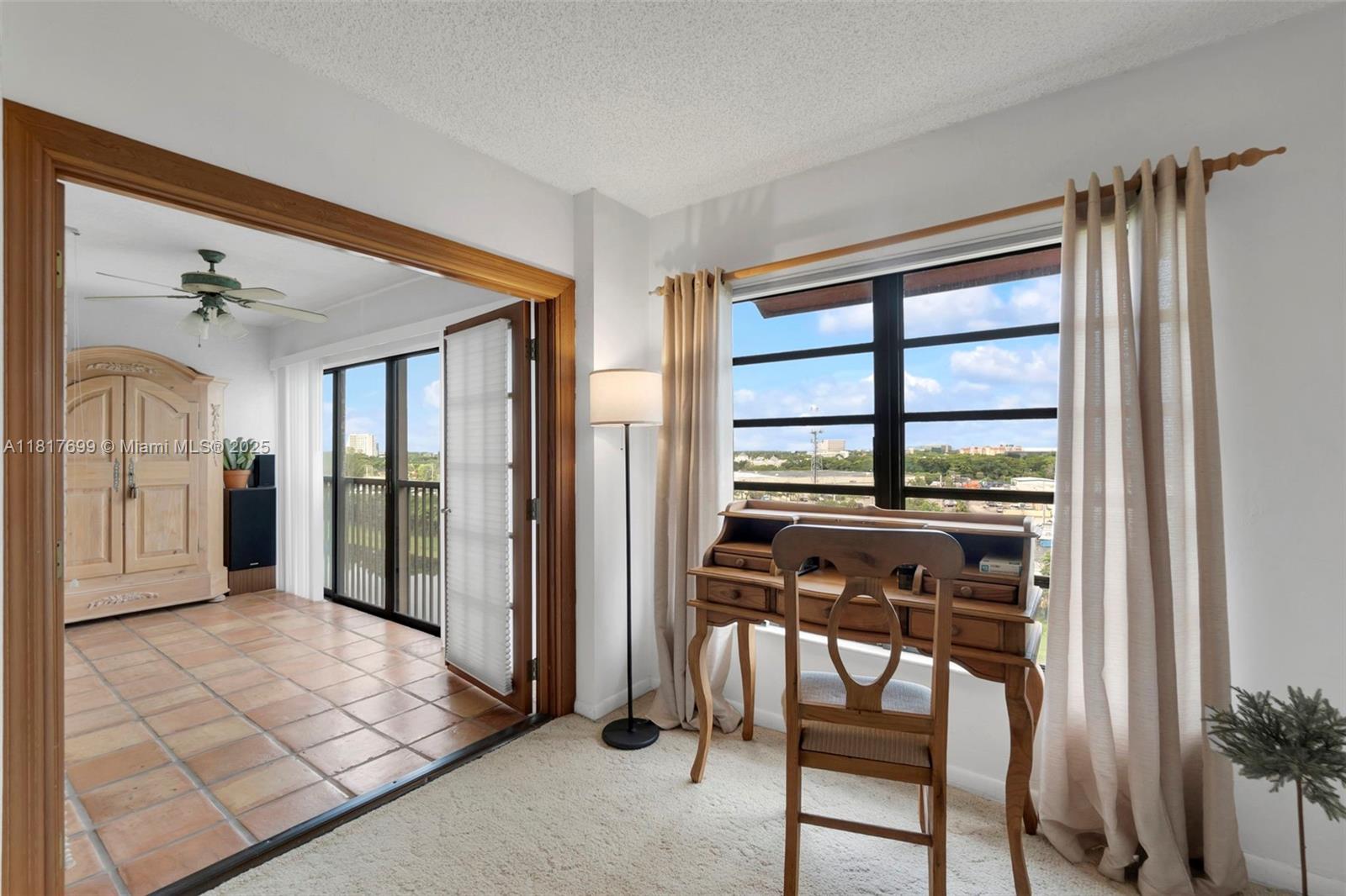 2206 S Cypress Bend Dr #904, Pompano Beach, Florida image 27