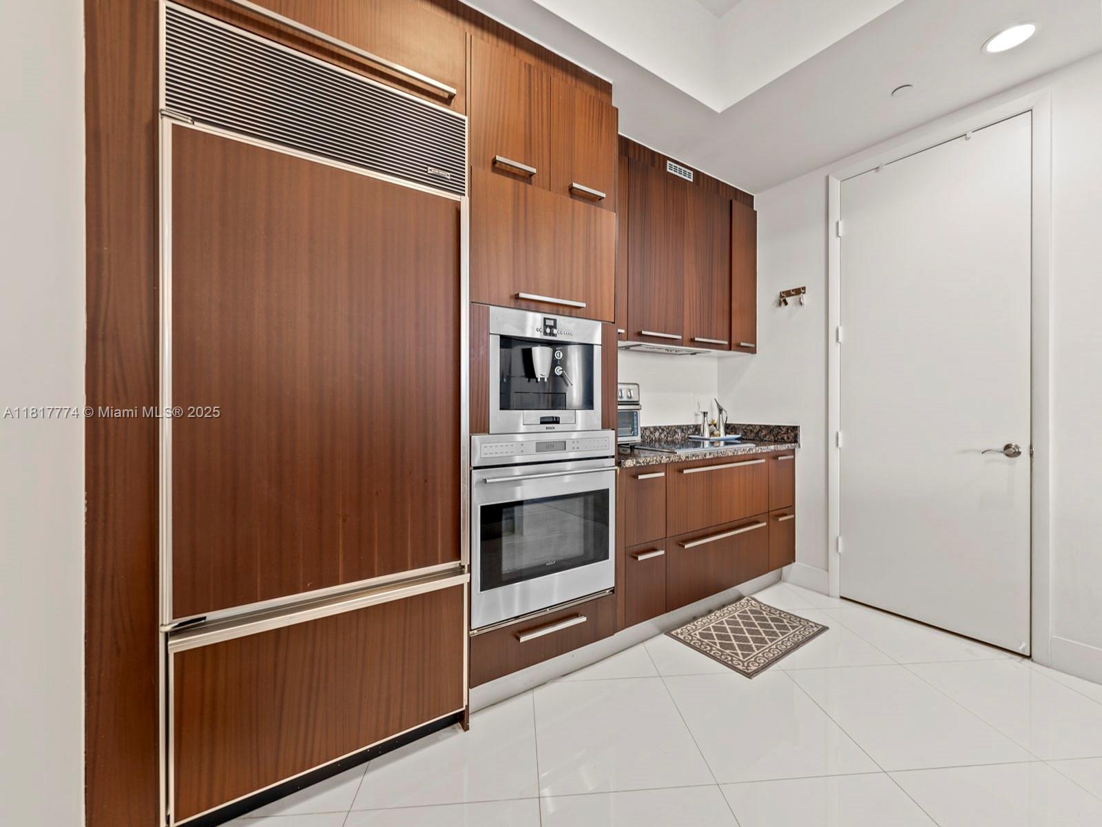 15901 Collins Ave #403, Sunny Isles Beach, Florida image 5