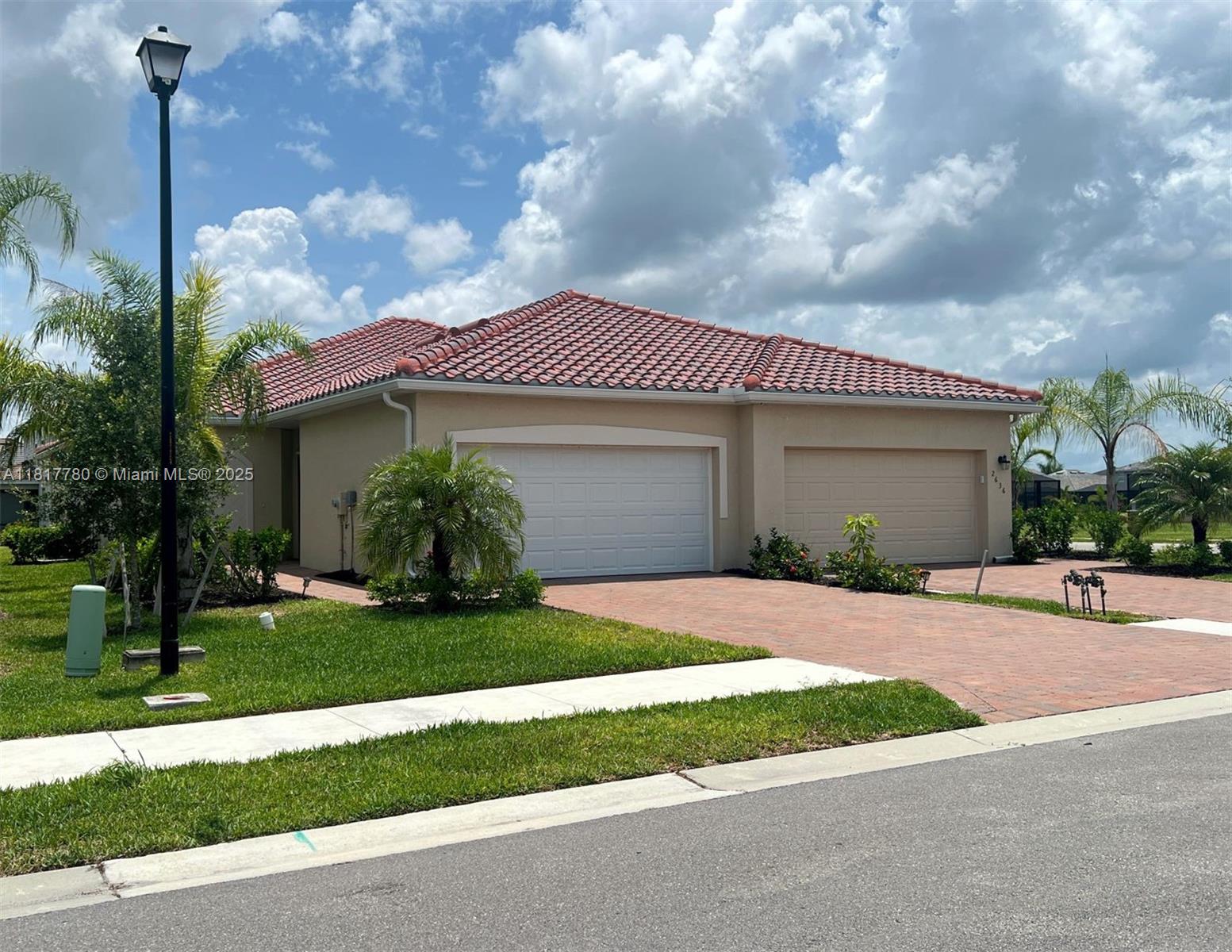 Residential, Naples, Florida image 16