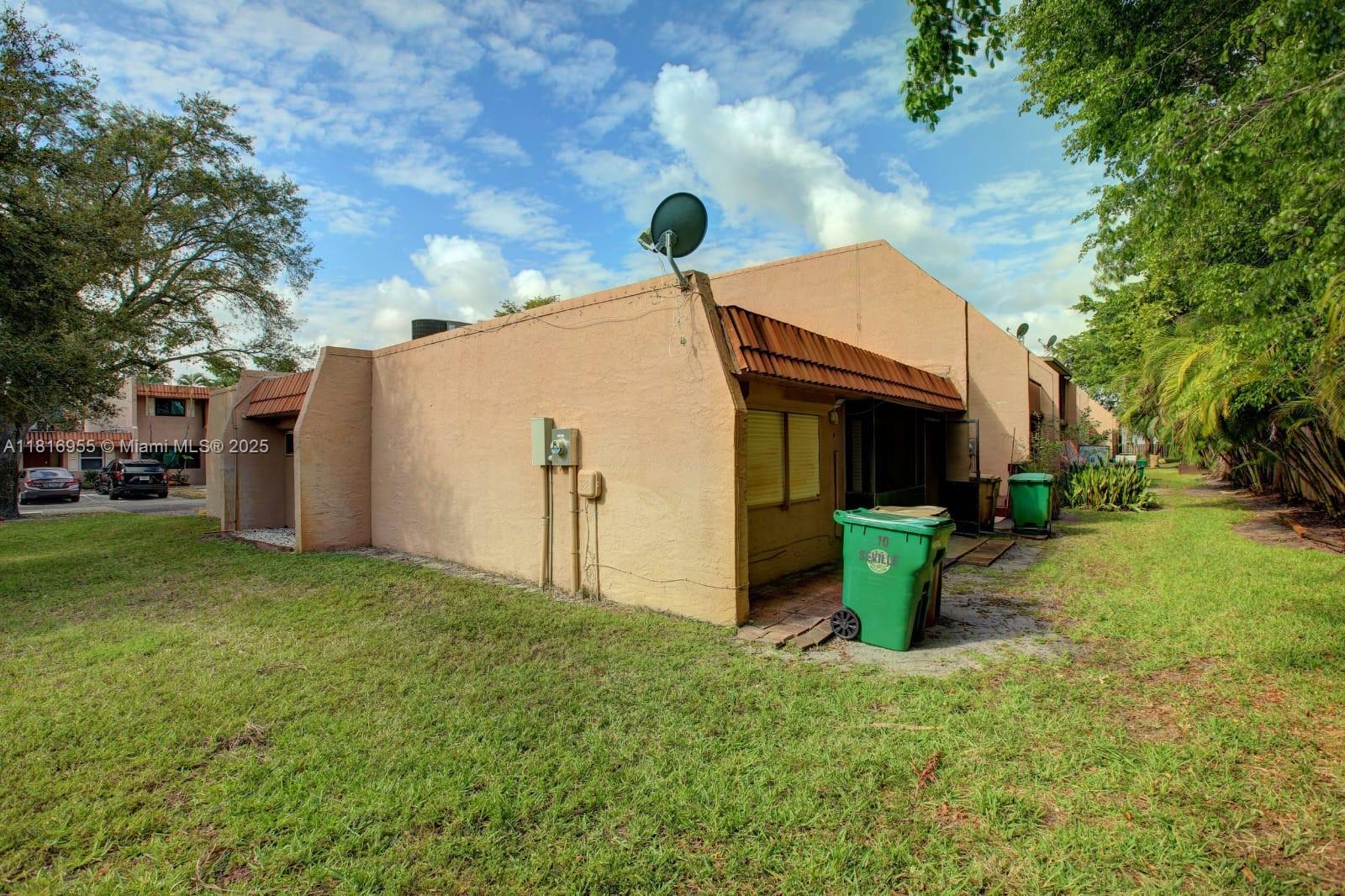 10 Seville Cir #6-54, Davie, Florida image 20