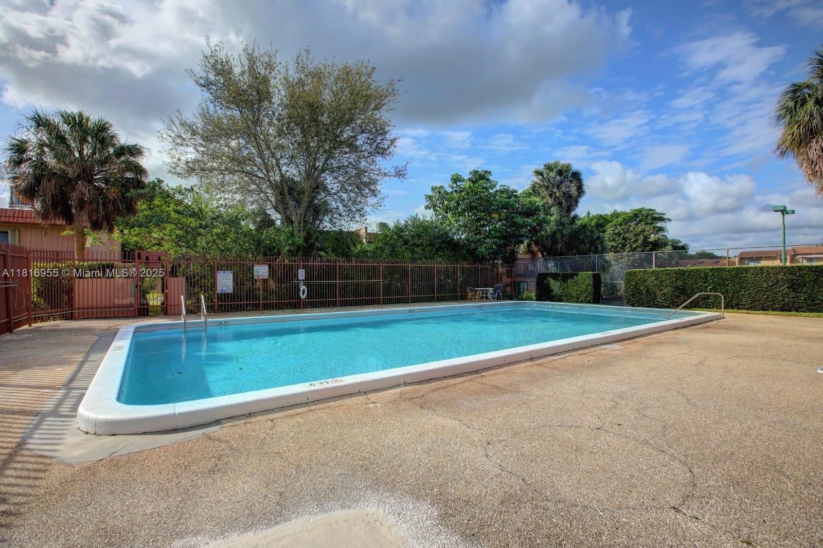 10 Seville Cir #6-54, Davie, Florida image 24