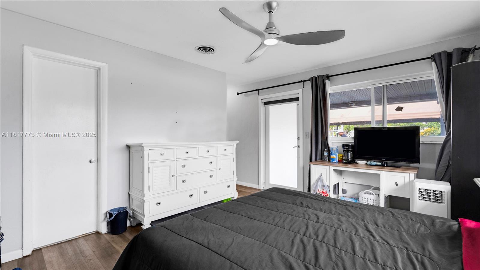 3145 Hollywood Blvd, Hollywood, Florida image 19