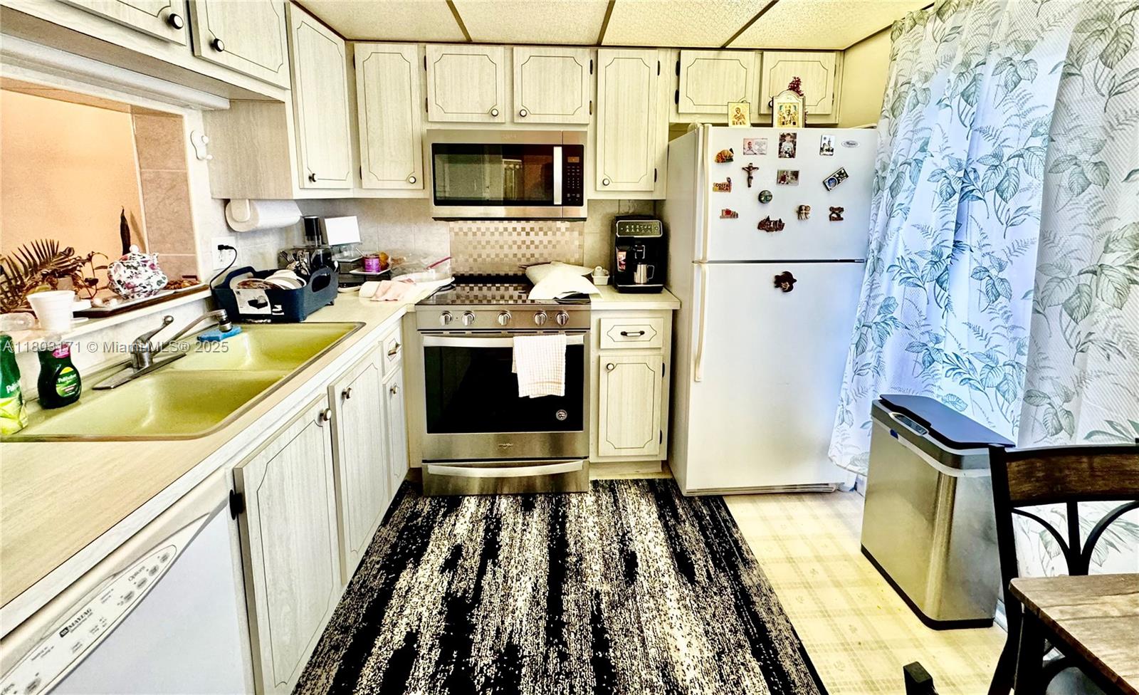 619 NE 14th Ave #503, Hallandale Beach, Florida image 3