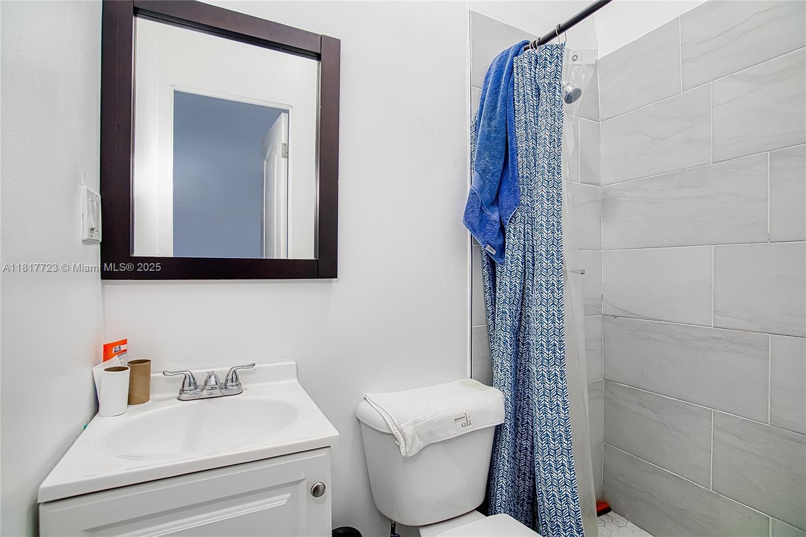 2516 Cleveland St, Hollywood, Florida image 11