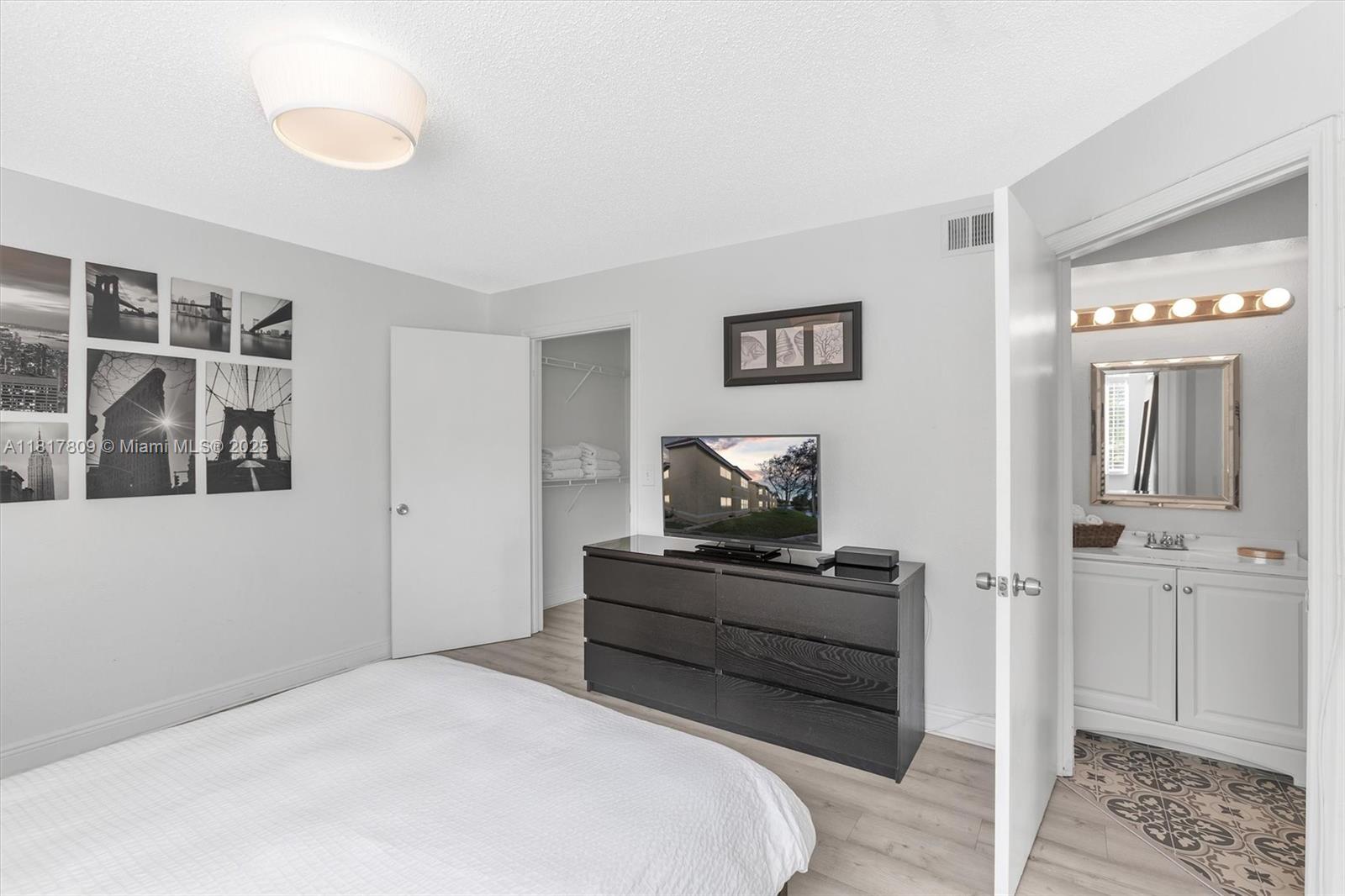 Property photo # 8