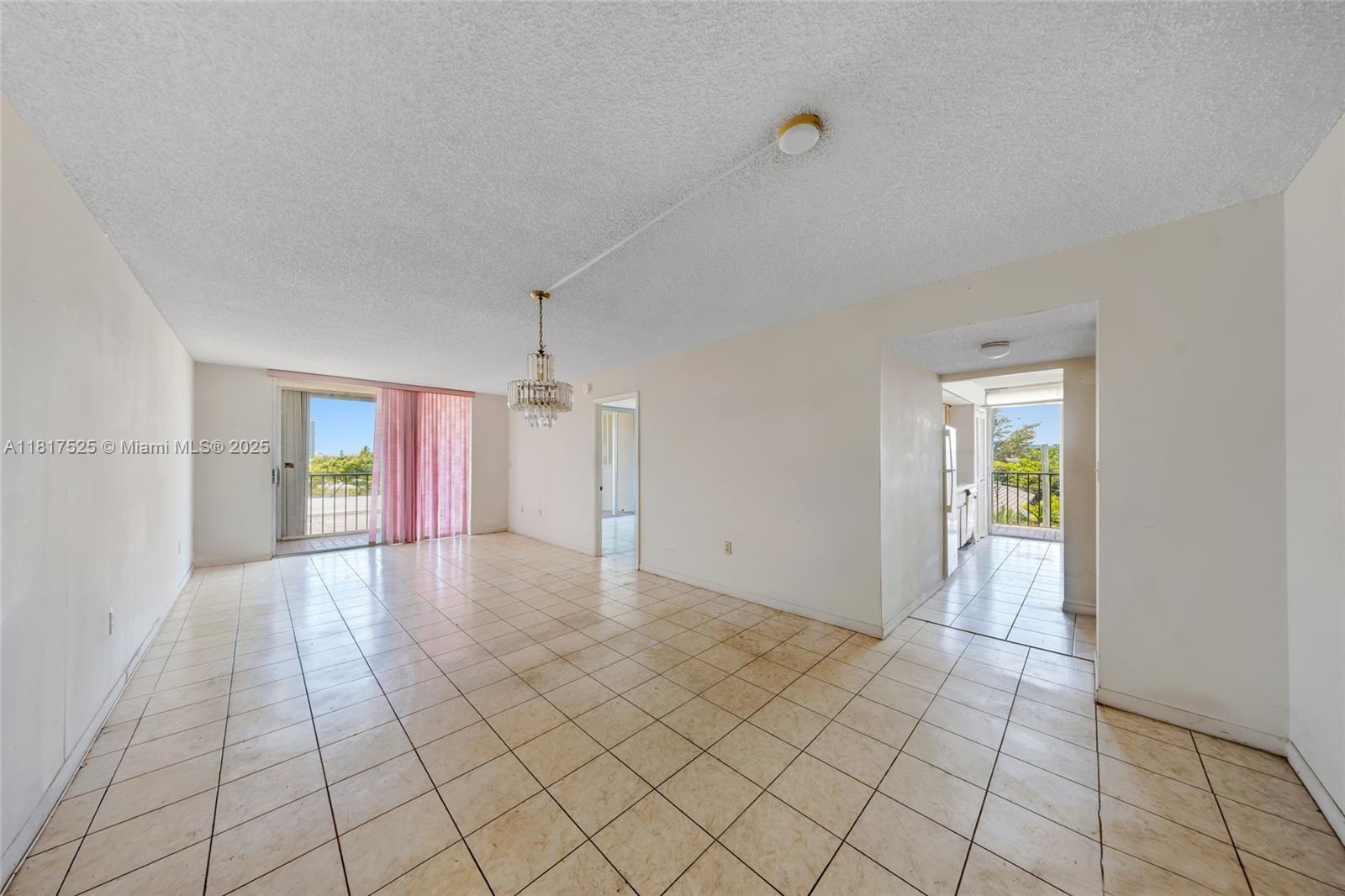 7921 Byron Ave #407, Miami Beach, Florida image 3