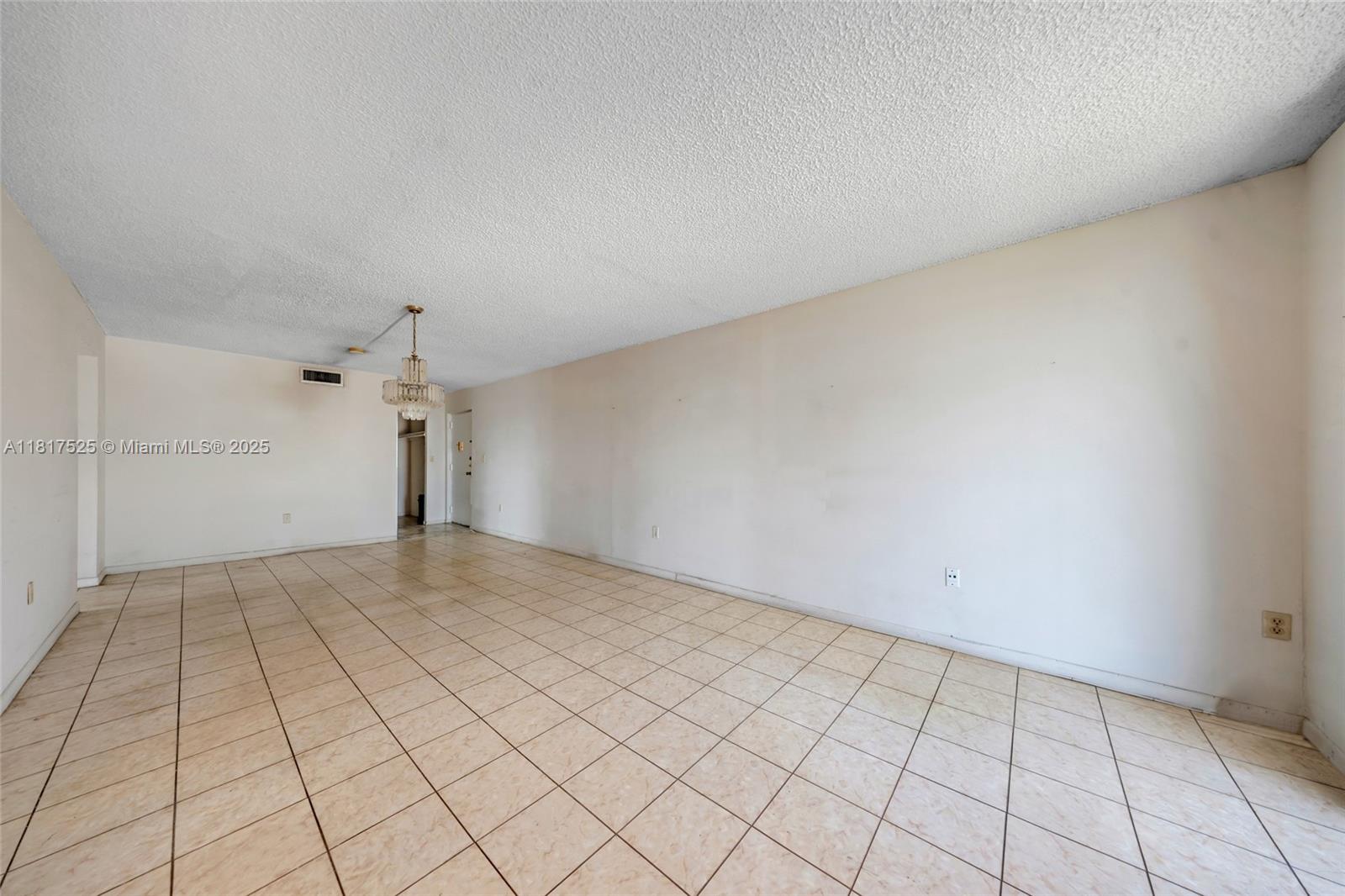 7921 Byron Ave #407, Miami Beach, Florida image 6