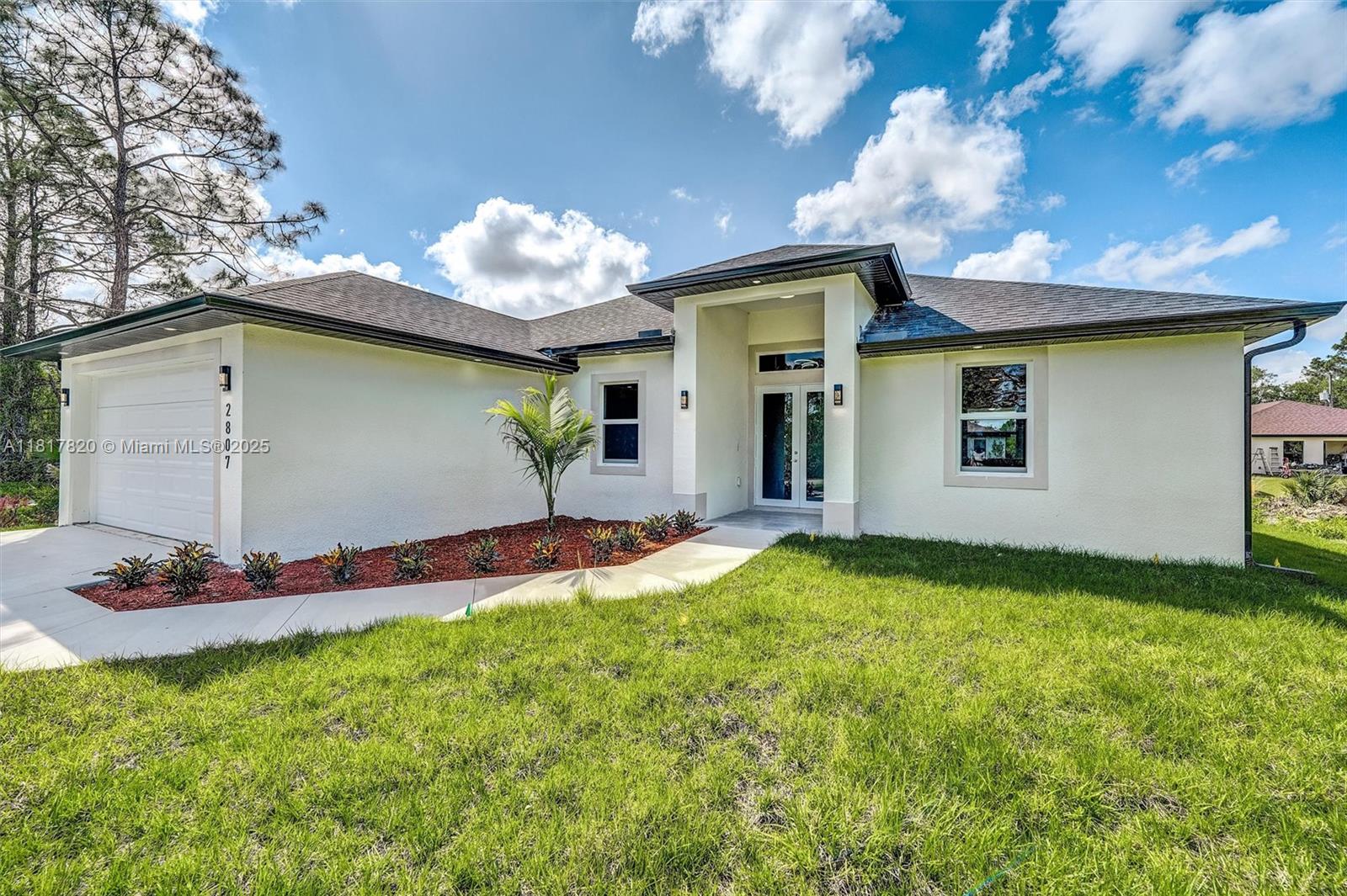 2807 40 St W, Lehigh Acres, Florida image 1