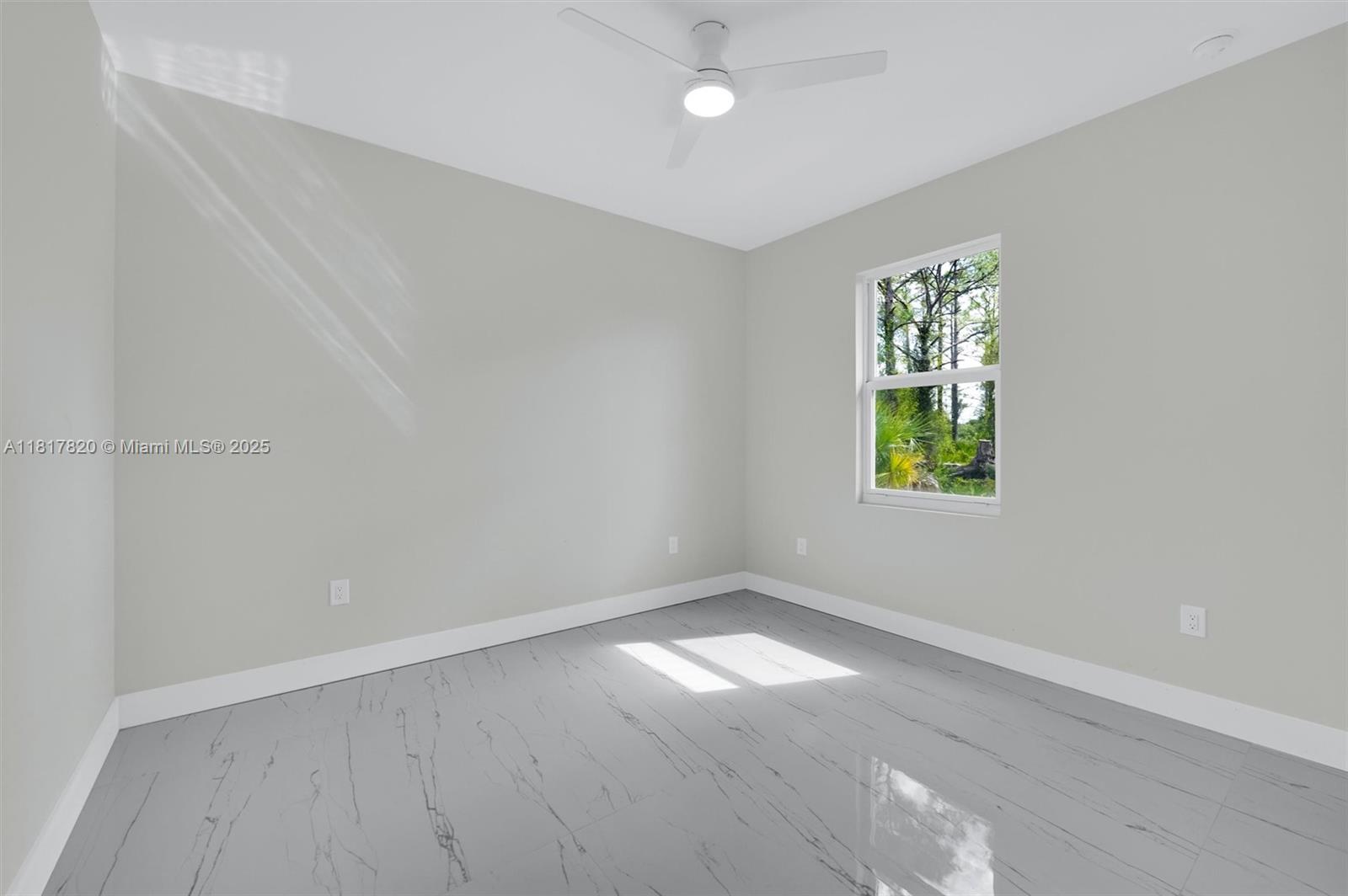 2807 40 St W, Lehigh Acres, Florida image 17
