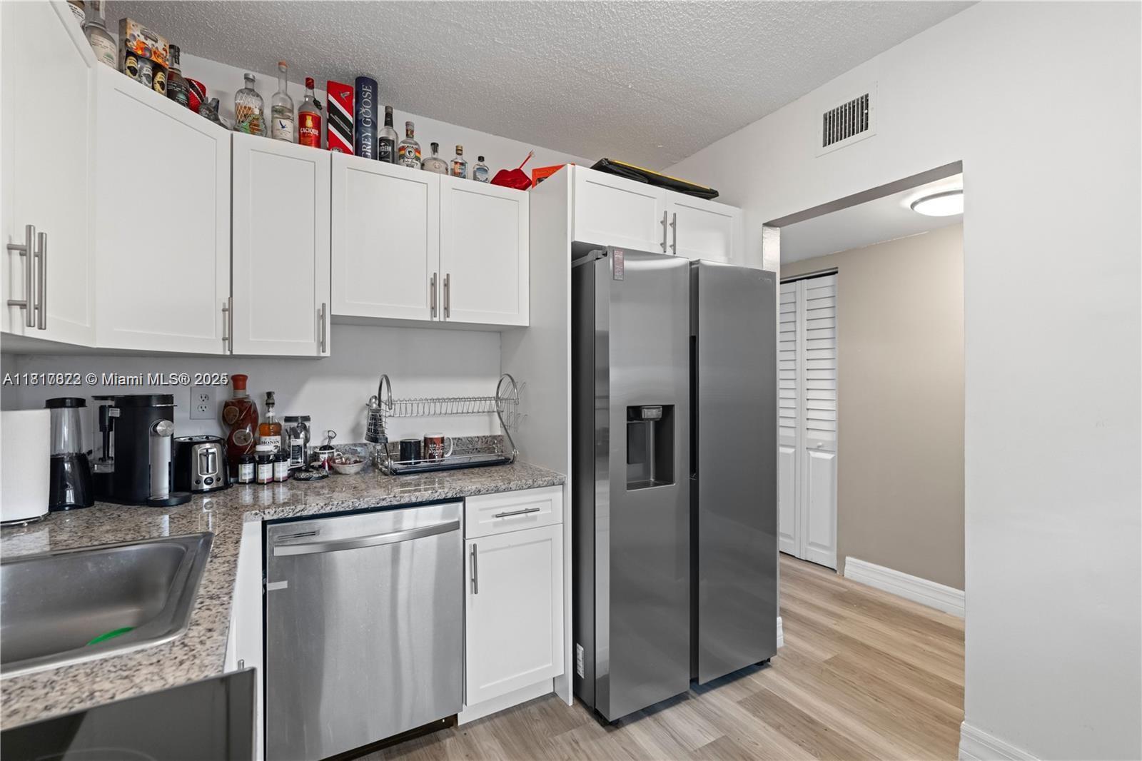 1080 Del Lago Cir #103, Sunrise, Florida image 11