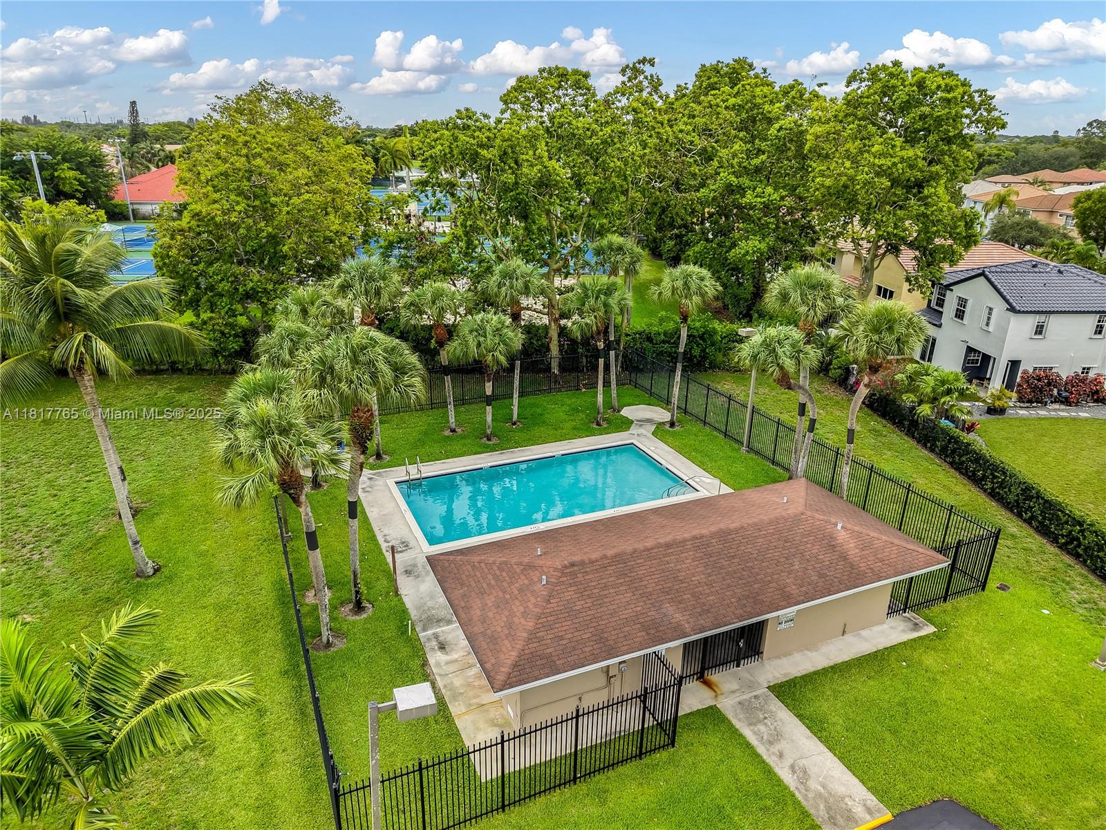 4167 Forest Hill Dr, Cooper City, Florida image 4
