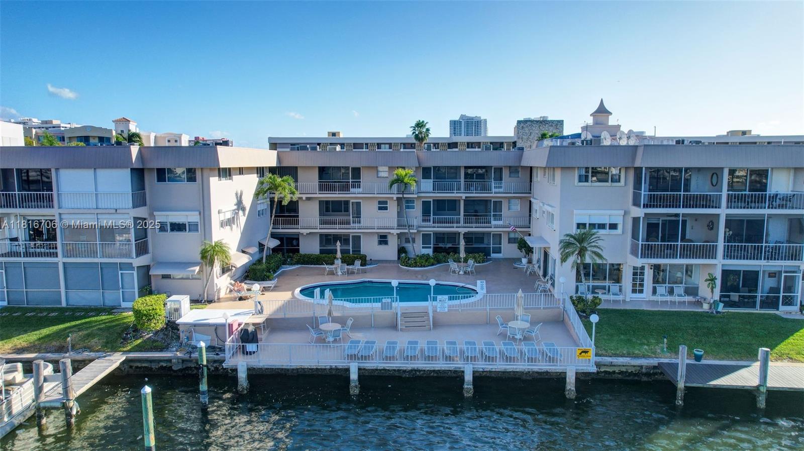 300 Golden Isles Dr #204, Hallandale Beach, Florida image 34
