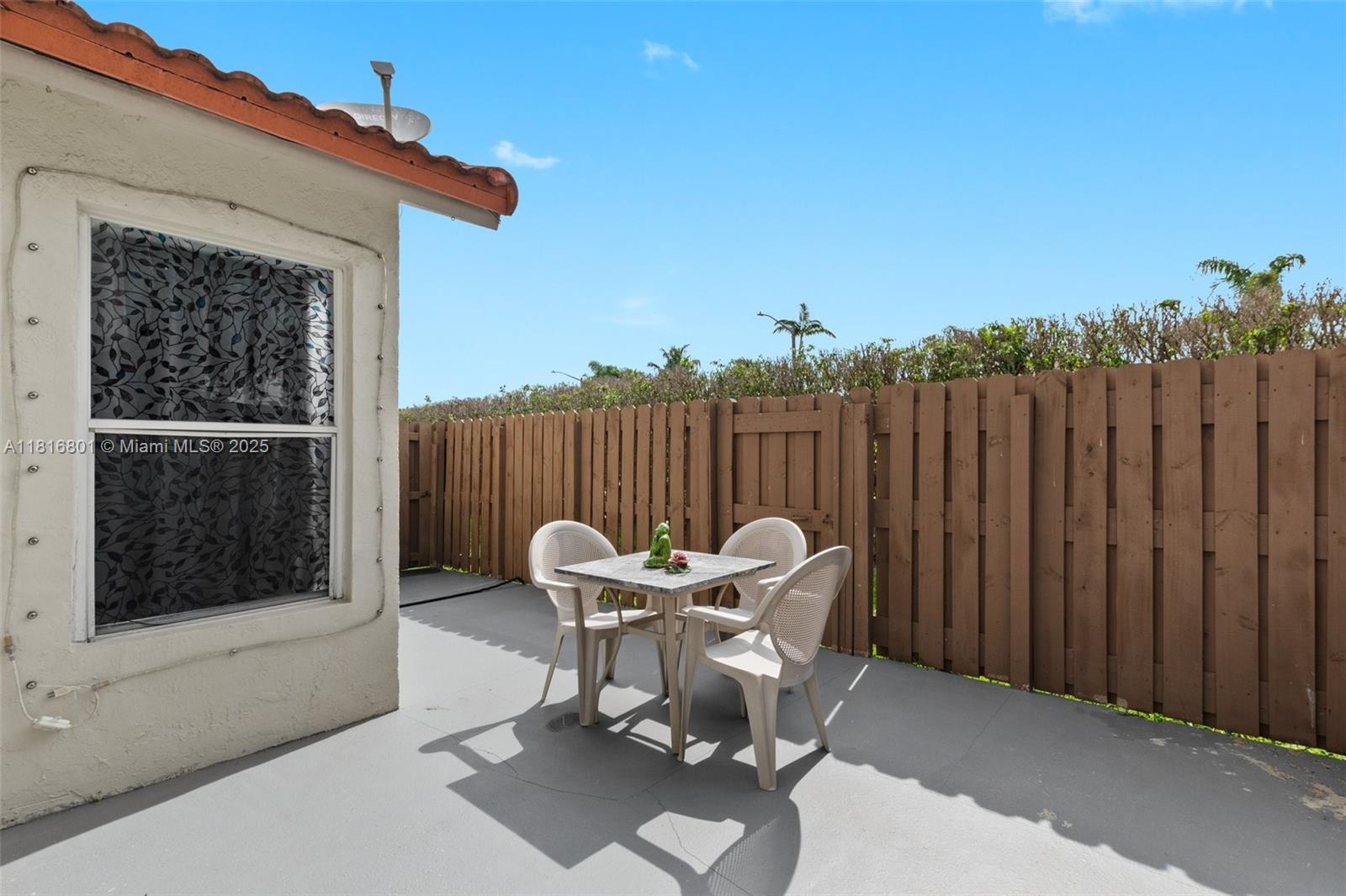 615 NW 108th Ter, Pembroke Pines, Florida image 21