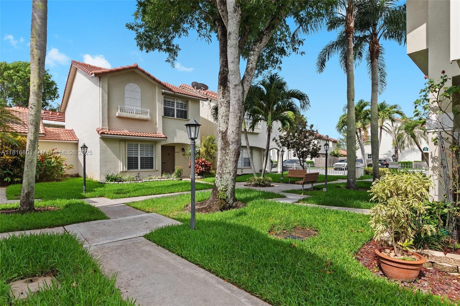 615 NW 108th Ter, Pembroke Pines, Florida image 24