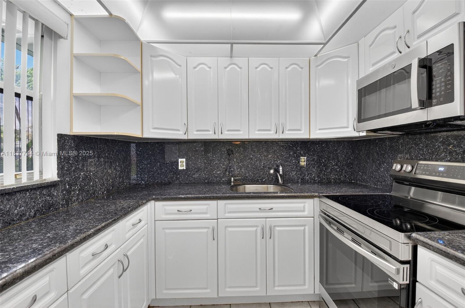1825 S Ocean Dr #614, Hallandale Beach, Florida image 11