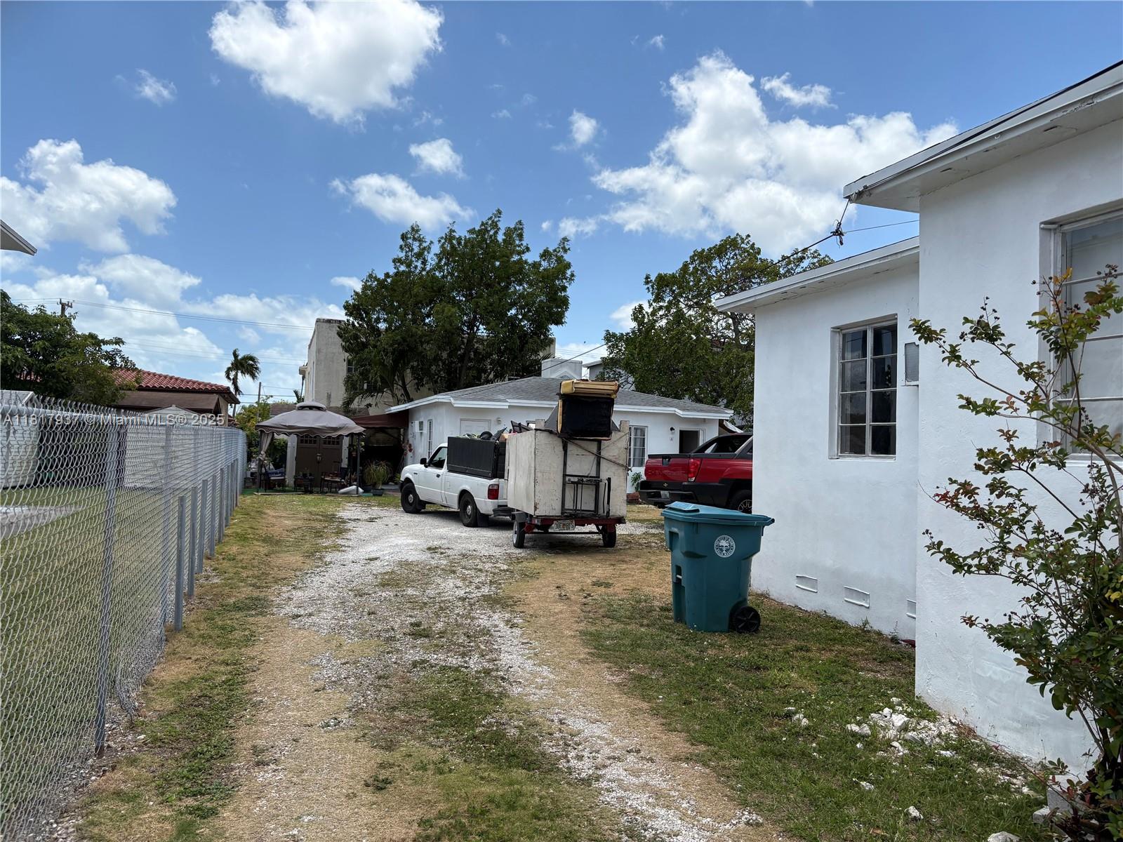 3072 SW 16th St, Miami, Florida image 14