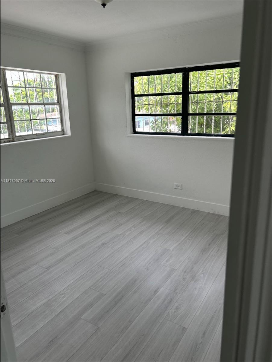2215 NW 33rd St, Miami, Florida image 10
