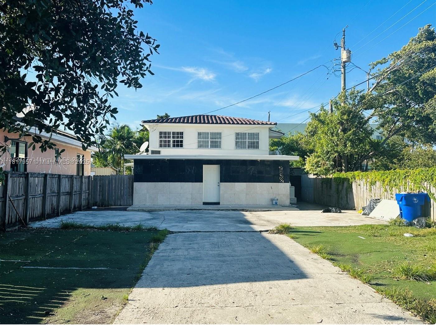 2215 NW 33rd St, Miami, Florida image 6
