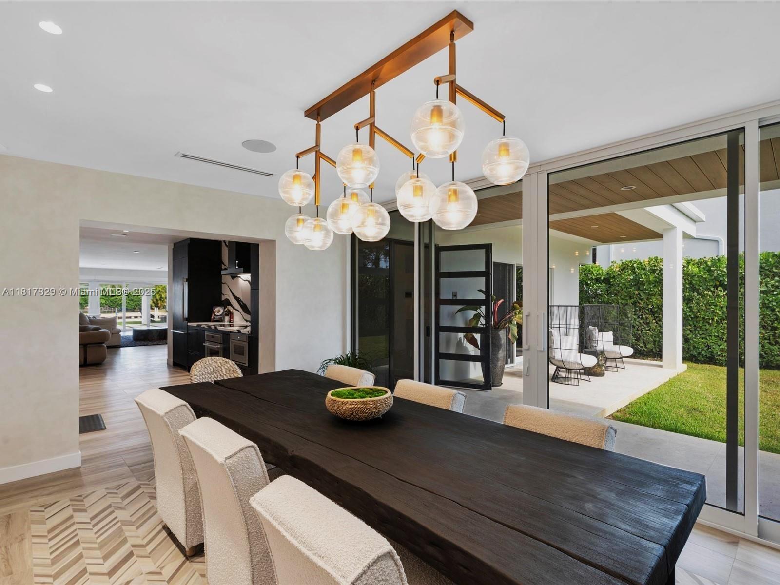 2371 Bayview Ln, North Miami, Florida image 10