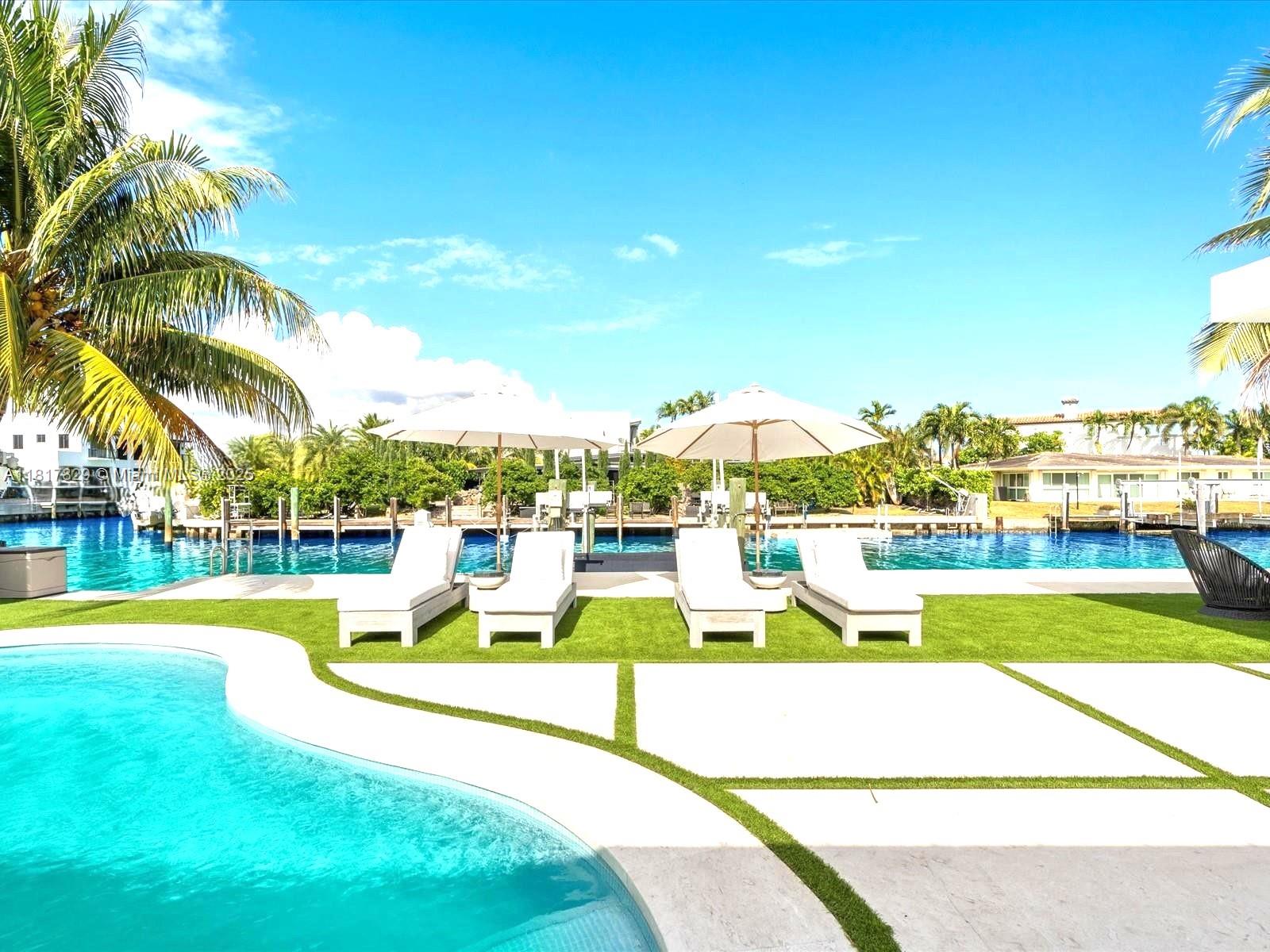 2371 Bayview Ln, North Miami, Florida image 12
