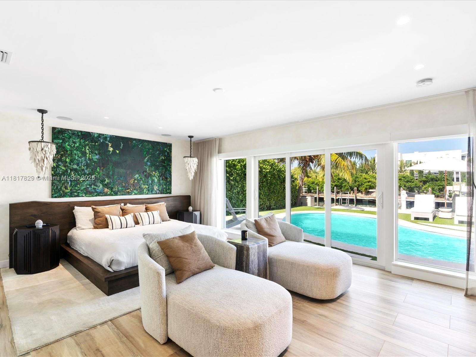 2371 Bayview Ln, North Miami, Florida image 2
