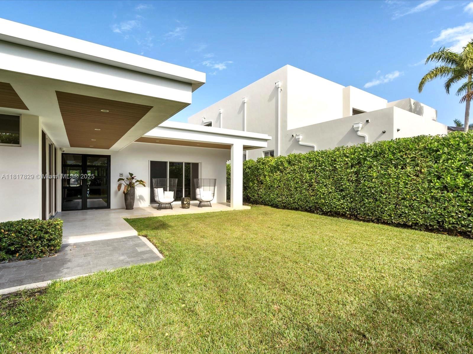 2371 Bayview Ln, North Miami, Florida image 47