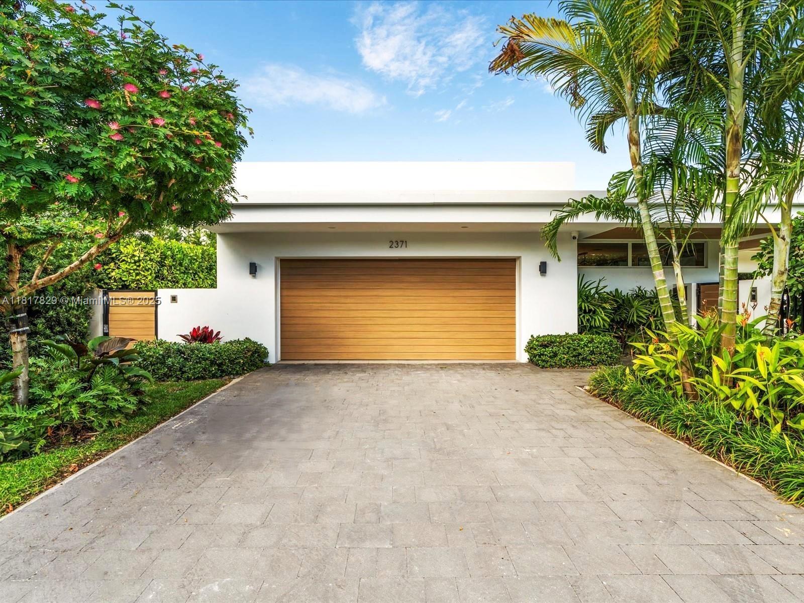 2371 Bayview Ln, North Miami, Florida image 49