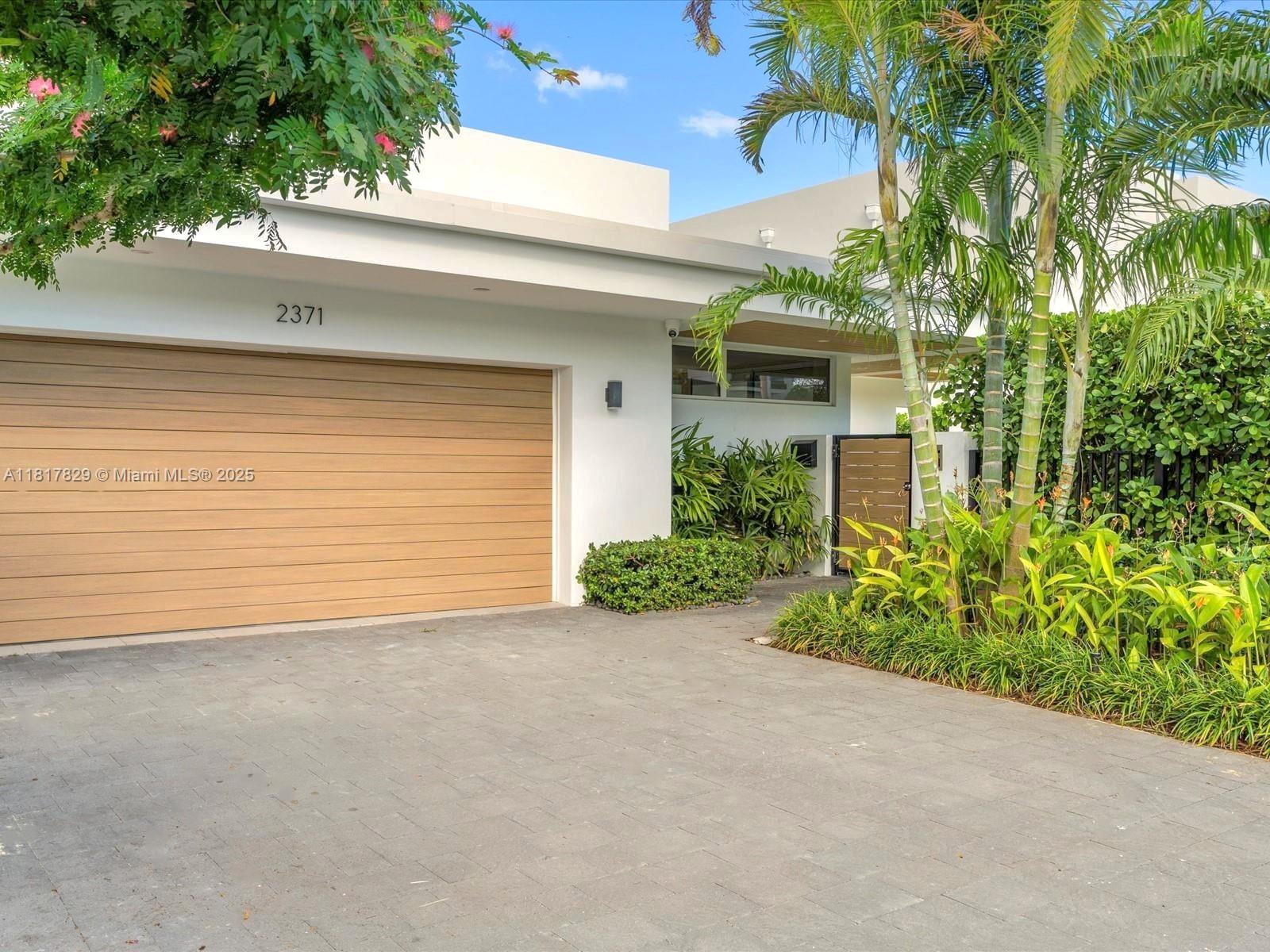 2371 Bayview Ln, North Miami, Florida image 50