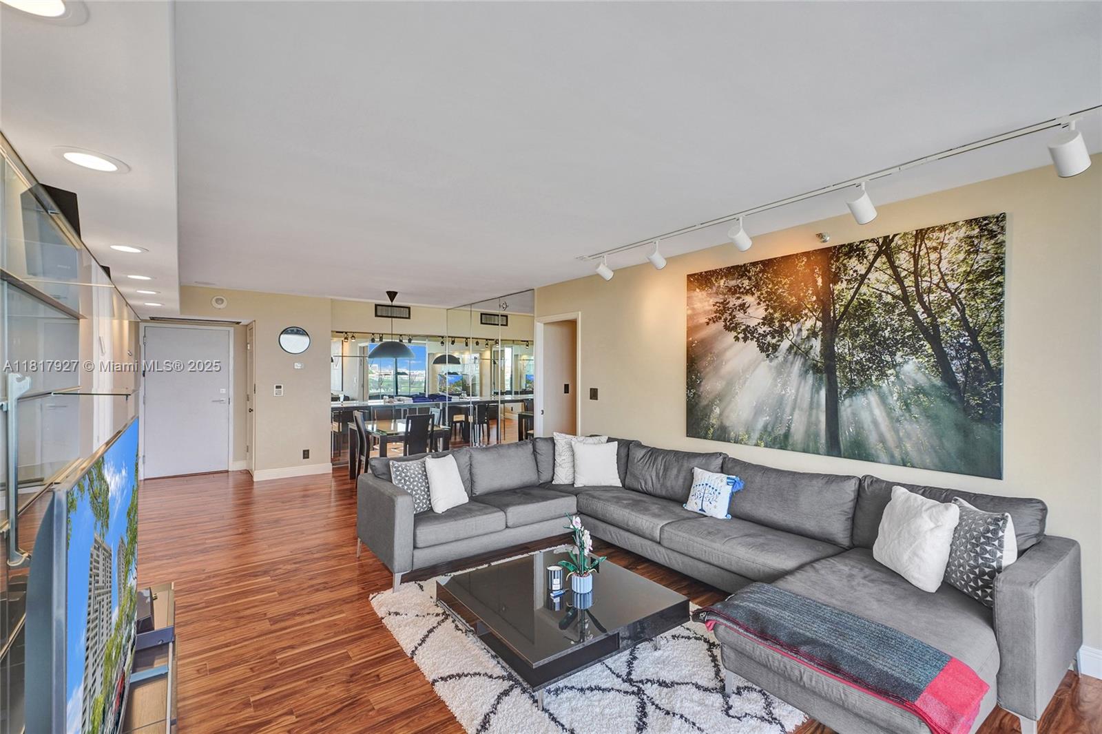 Property photo # 2