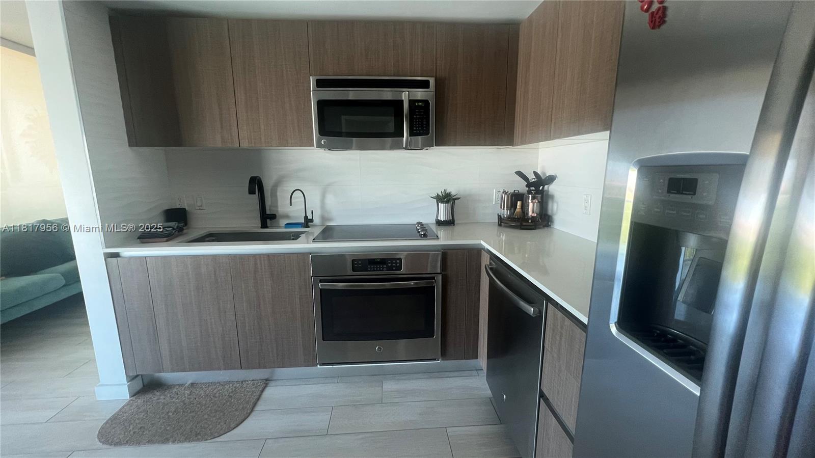 Property photo # 6