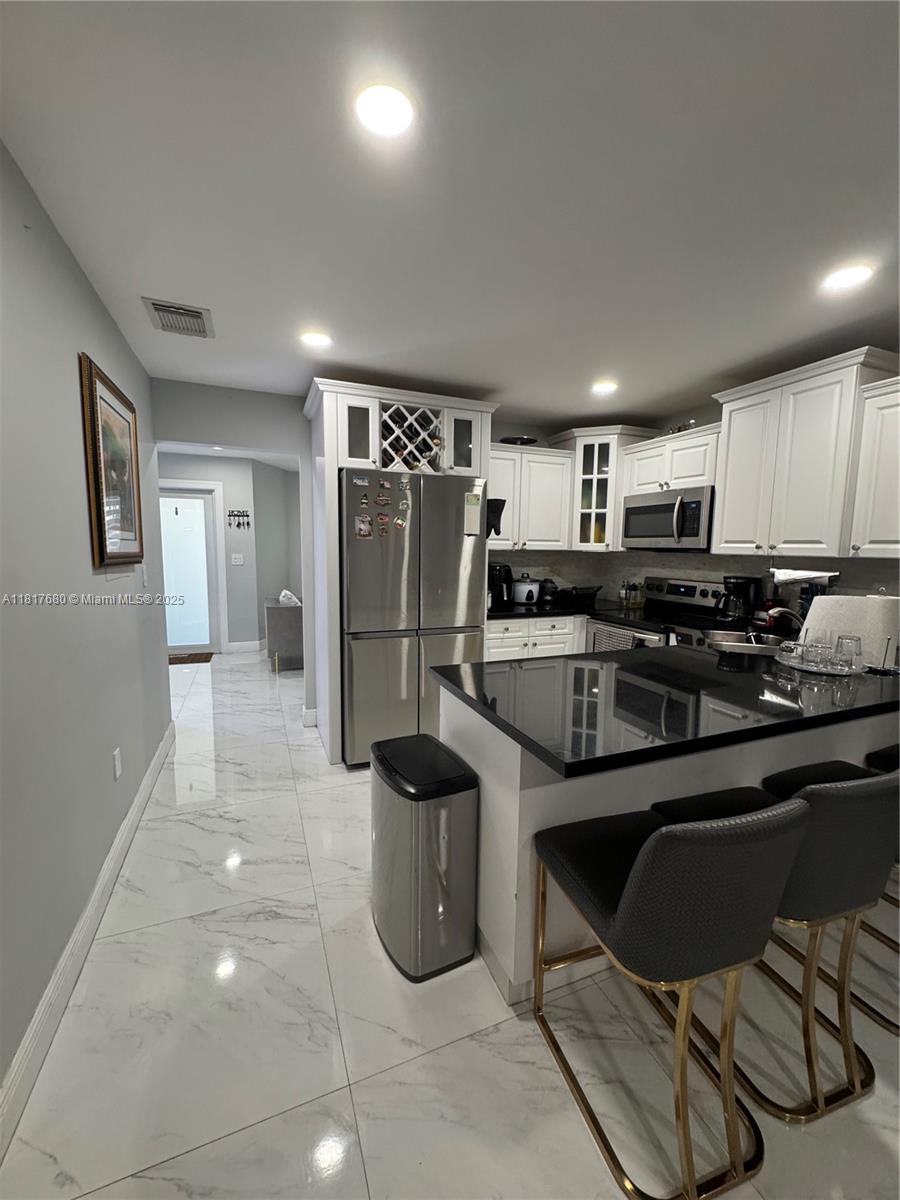 11510 SW 7th St, Sweetwater, Florida image 12