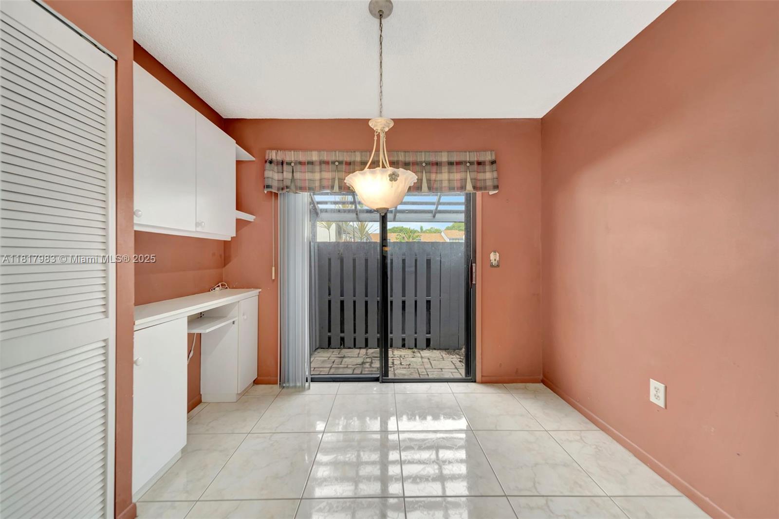 1615 N 14th Ter, Hollywood, Florida image 12