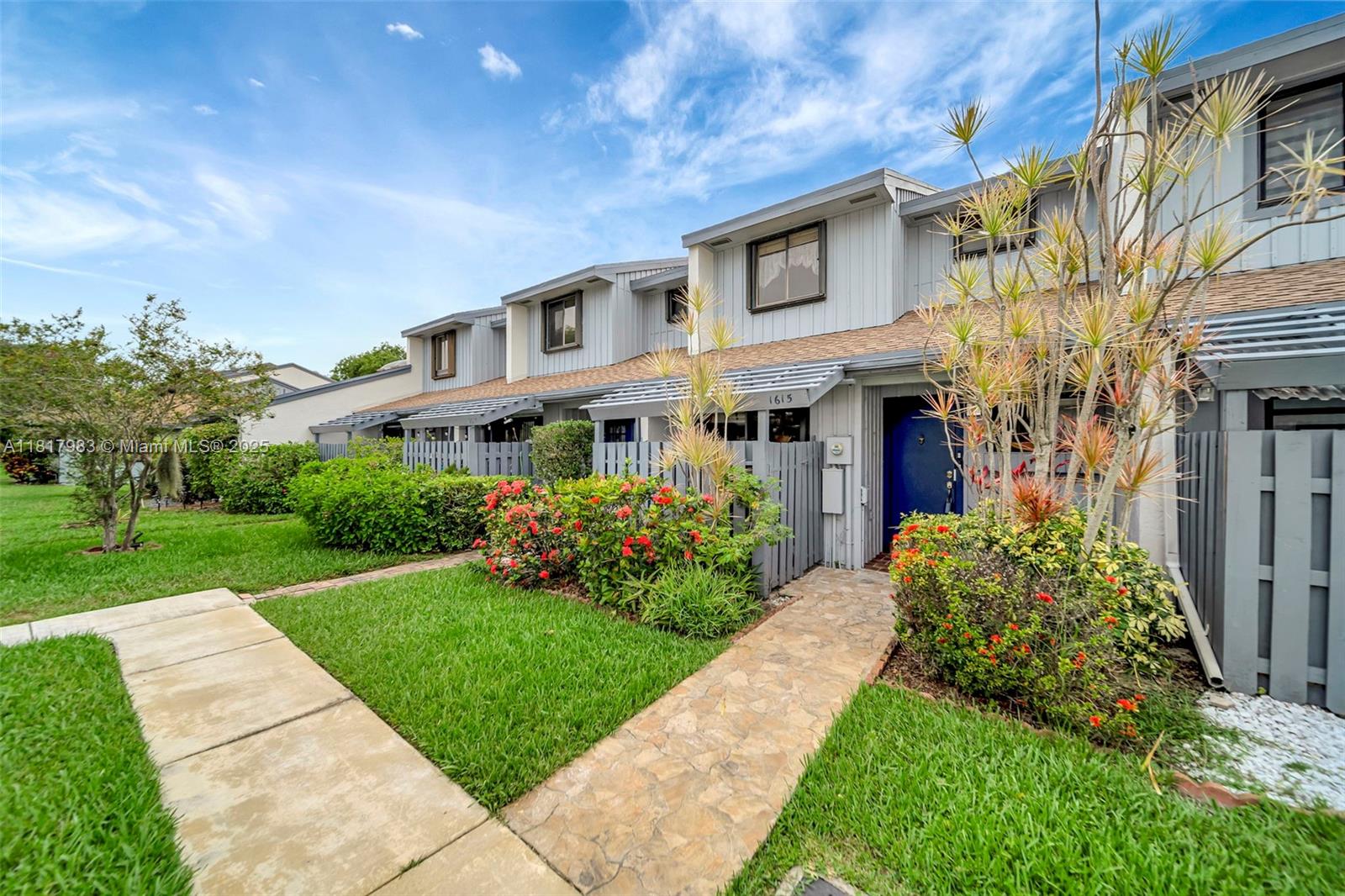 1615 N 14th Ter, Hollywood, Florida image 3