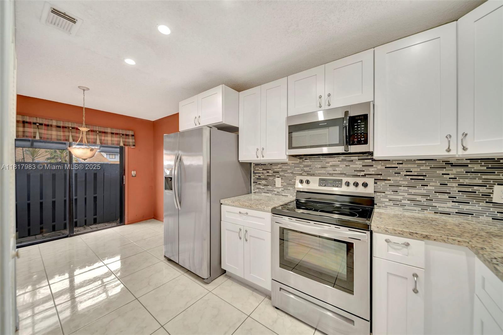 1615 N 14th Ter, Hollywood, Florida image 6