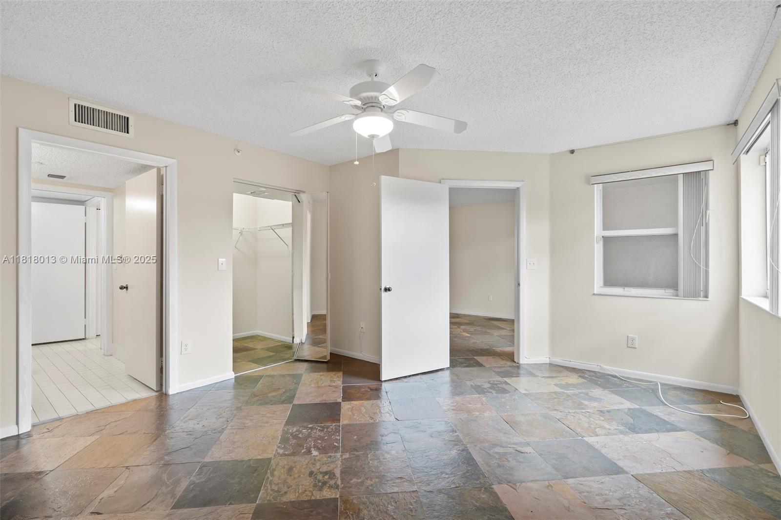 9511 Weldon Cir #G406, Tamarac, Florida image 16