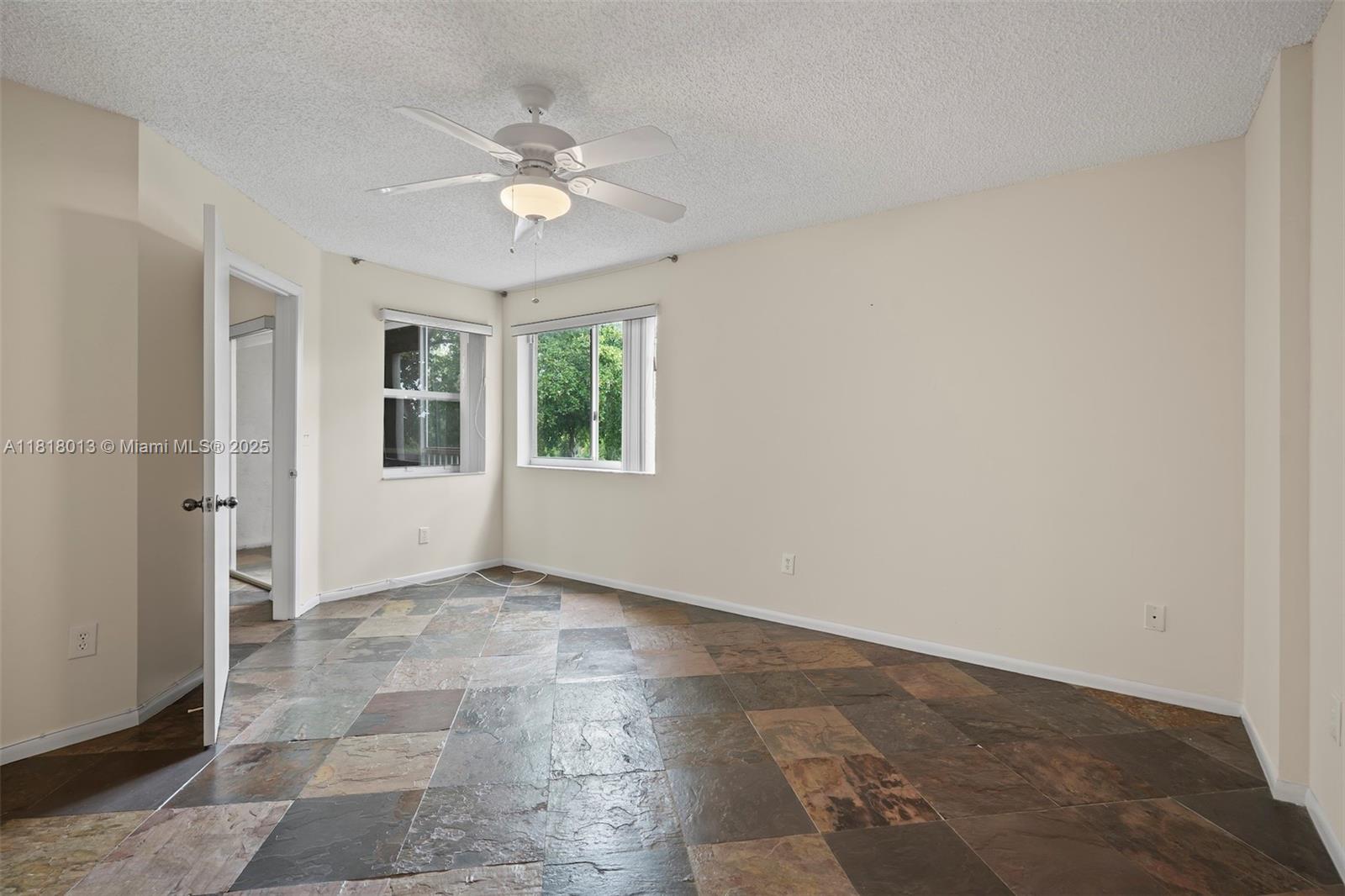 9511 Weldon Cir #G406, Tamarac, Florida image 17