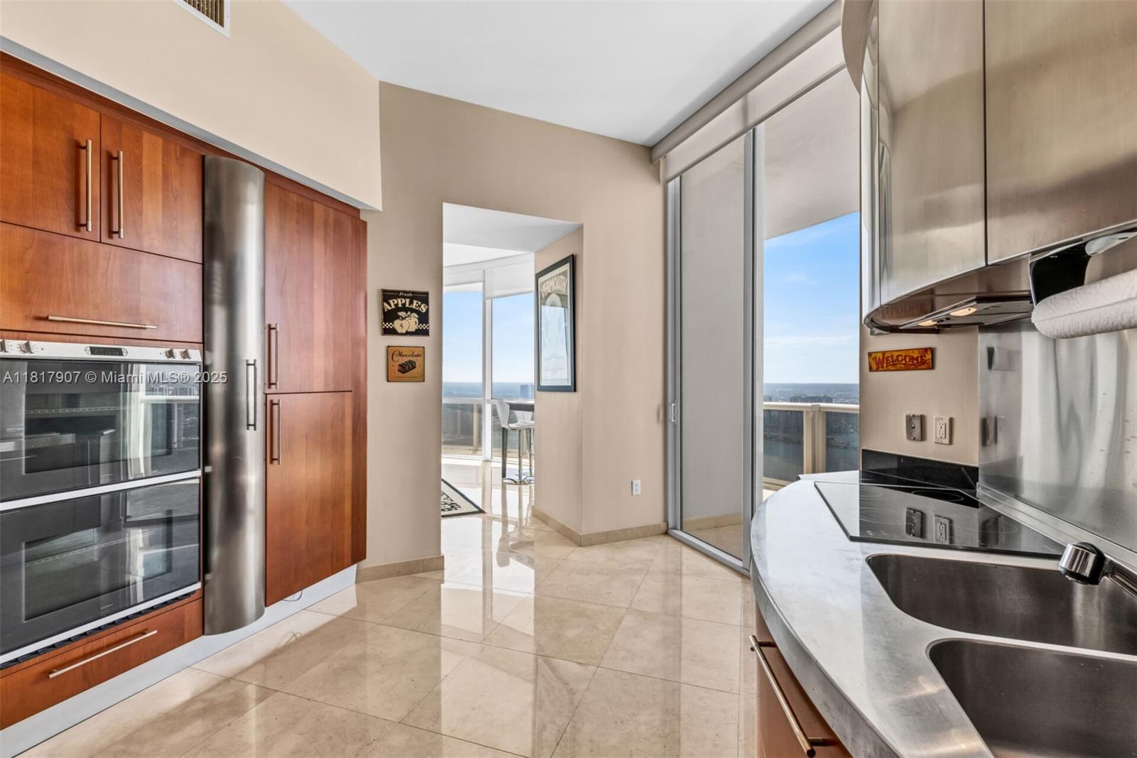18101 Collins Ave #5401, Sunny Isles Beach, Florida image 11